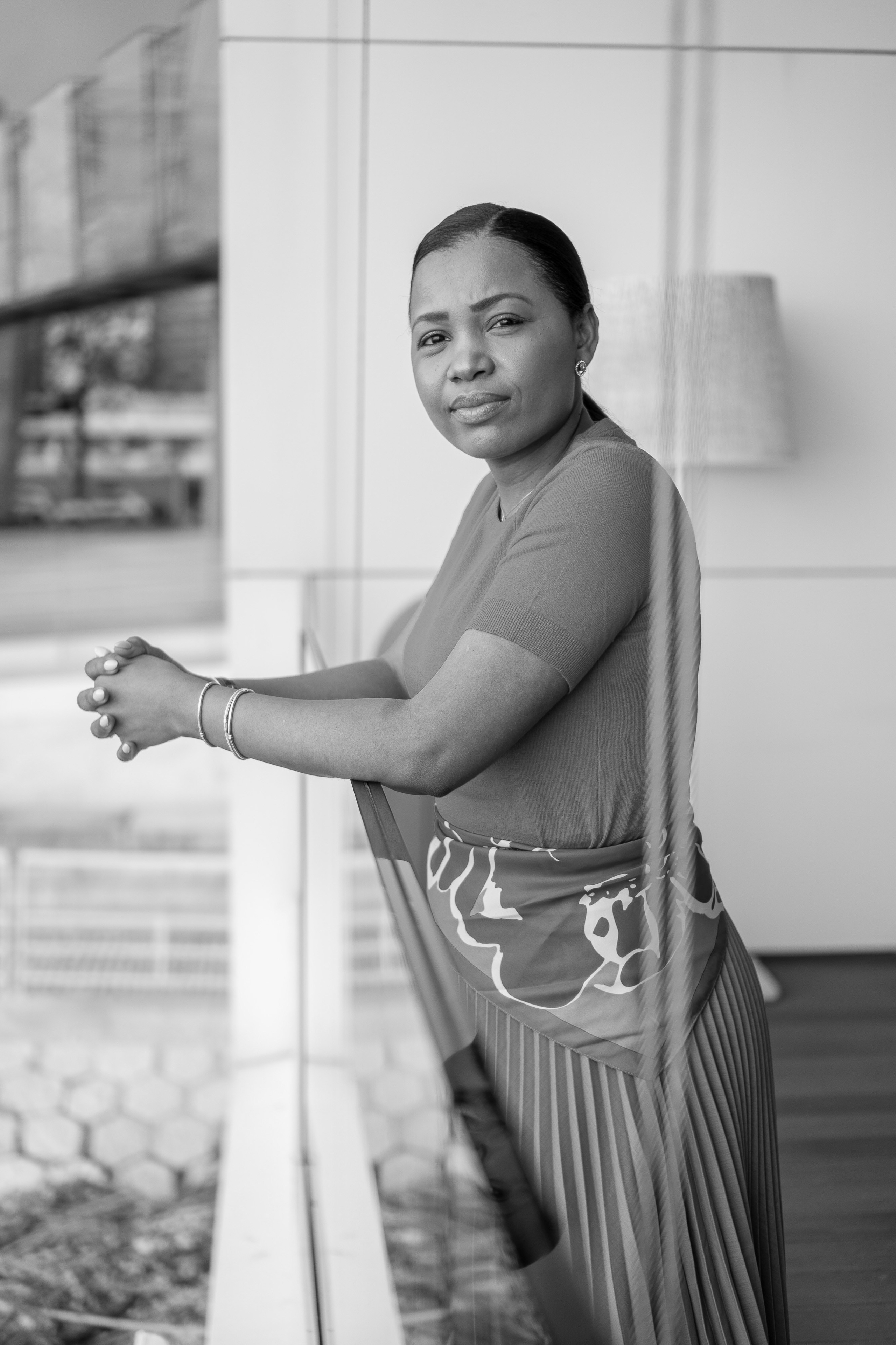 Raquel Ribeiro. Frames by Giovani Braga