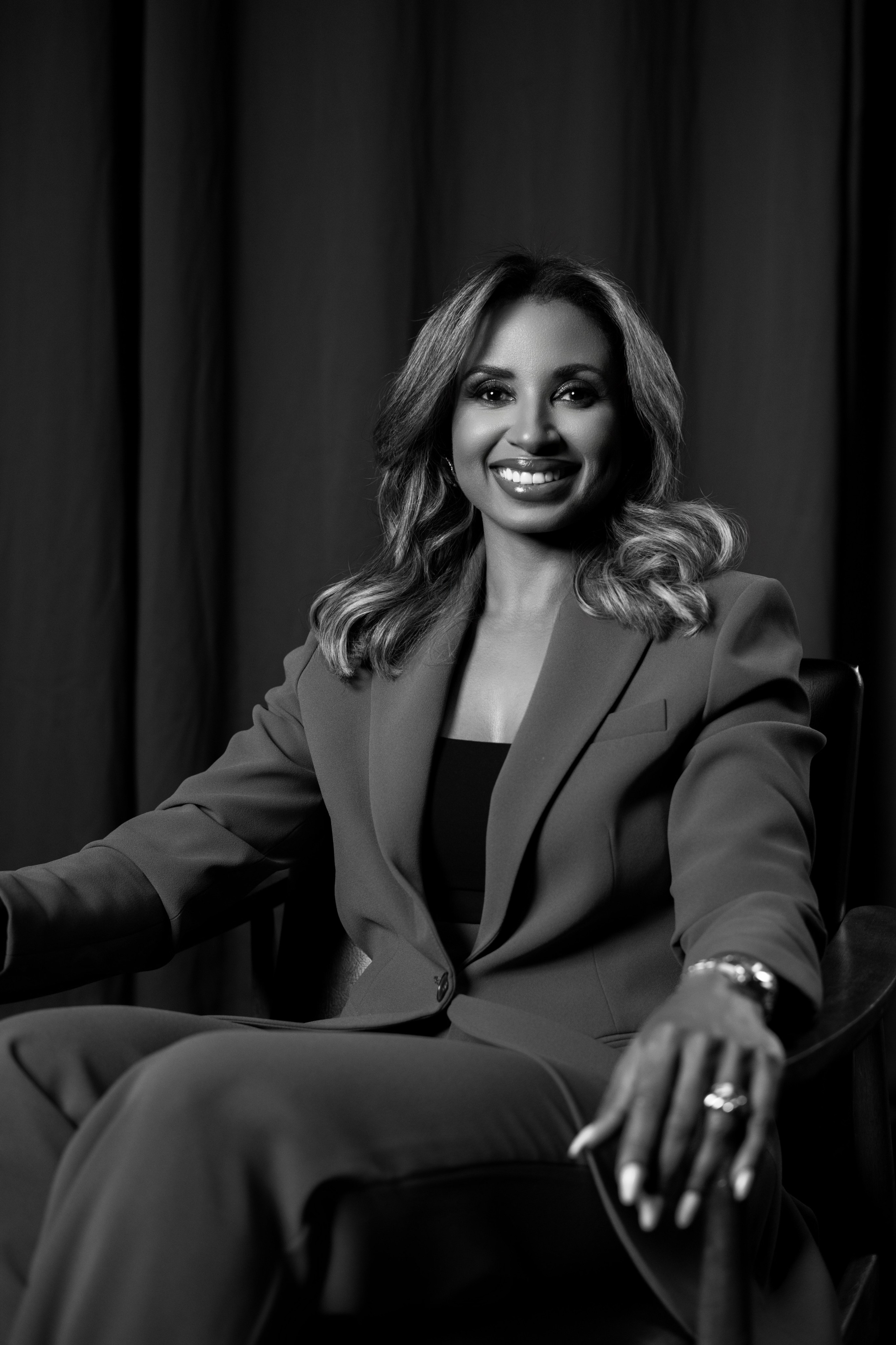 Anna Sousa — Executive Nails. Frames by Giovani Braga