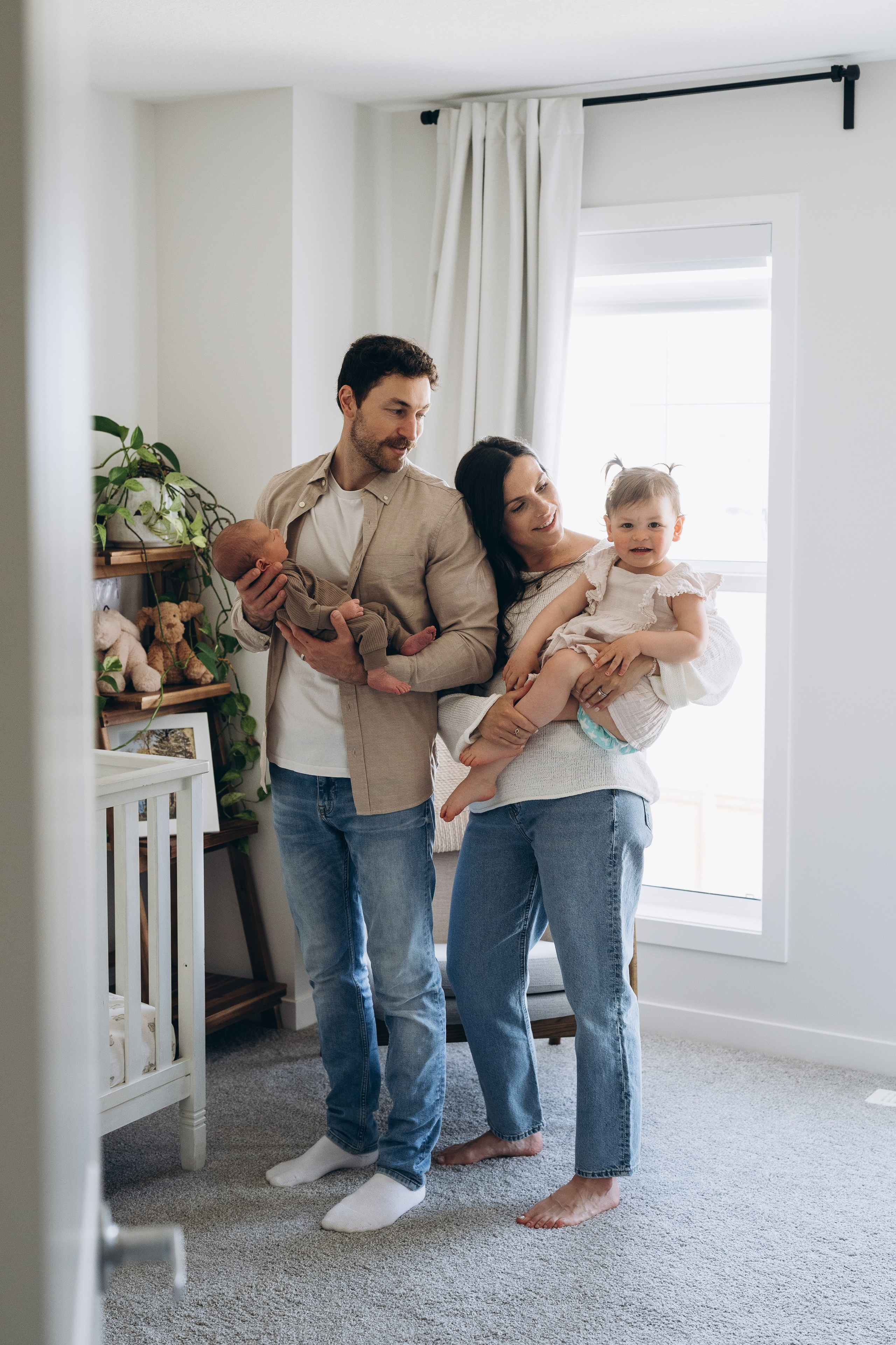 Jess & Fam #2. Calgary Wedding & Lifestyle Photographer — Yevhen Polishchuk