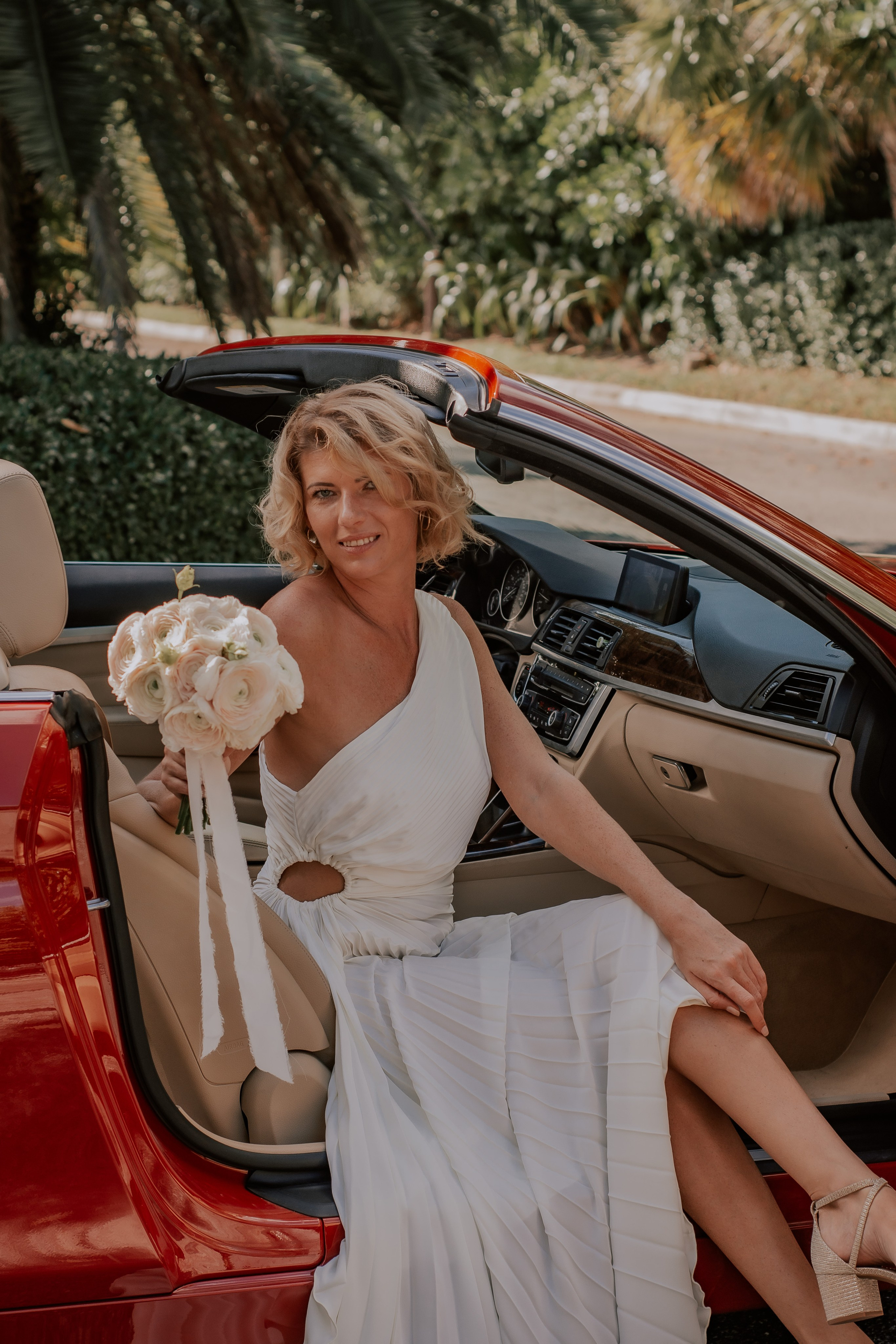 Wedding photography in Miami. Professional portrait photographer in Los Angeles | Axenia Haritonova