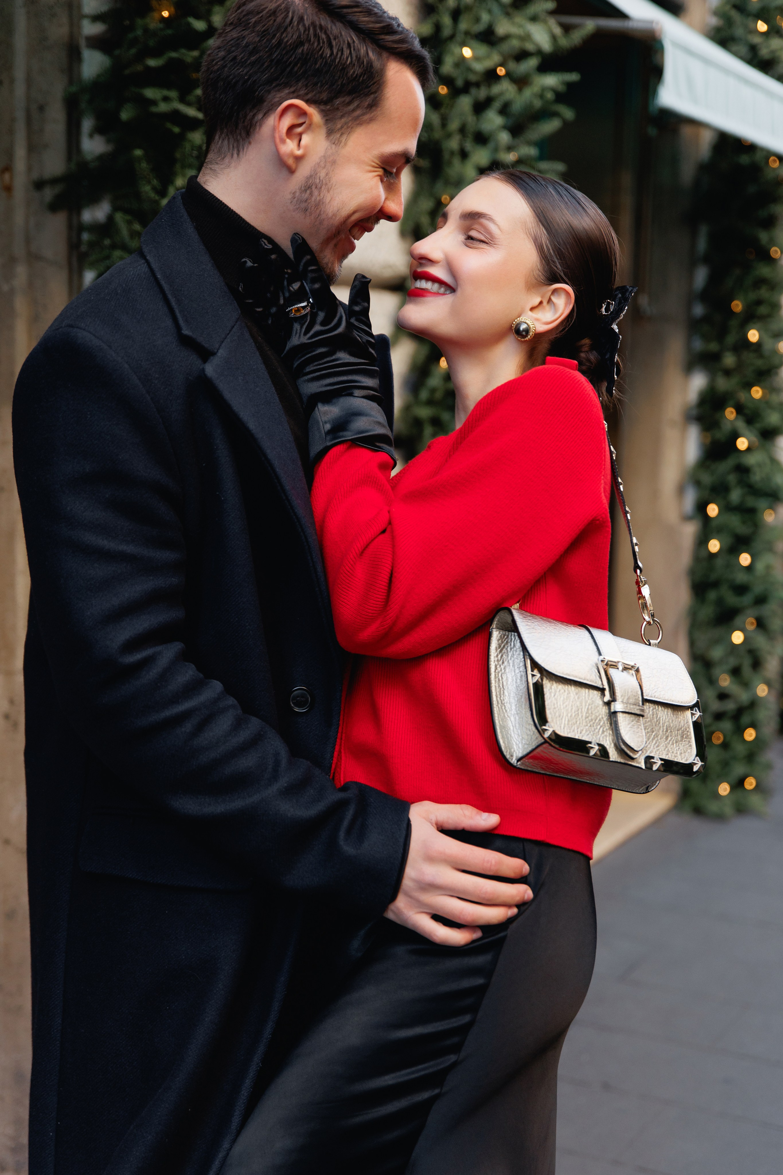 Christmas photoshooting in Rome Couple street christmas shooting Christmast looks style Christmas photoshootingRome christmast Christmas couple looksNew year Photoshooting