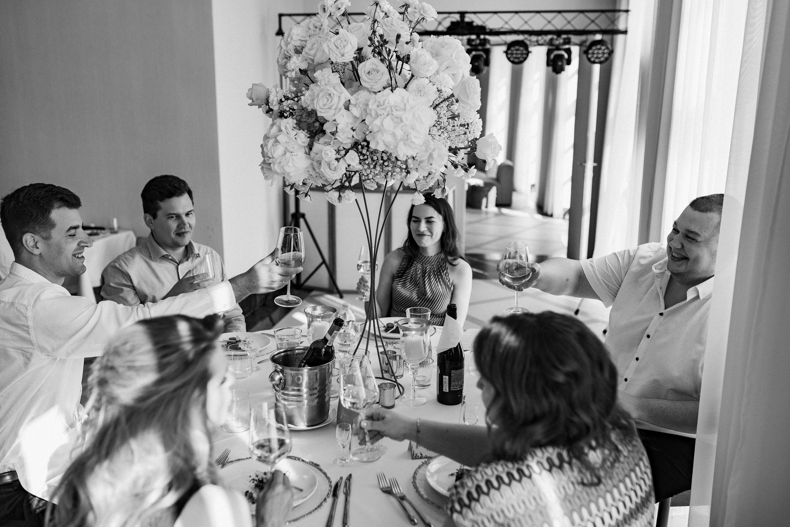 Valeria & Vitaliy. Ziyad Restaurant. 2024. Fotograf ślubny i rodzinny w Krakowie Yana Klymova