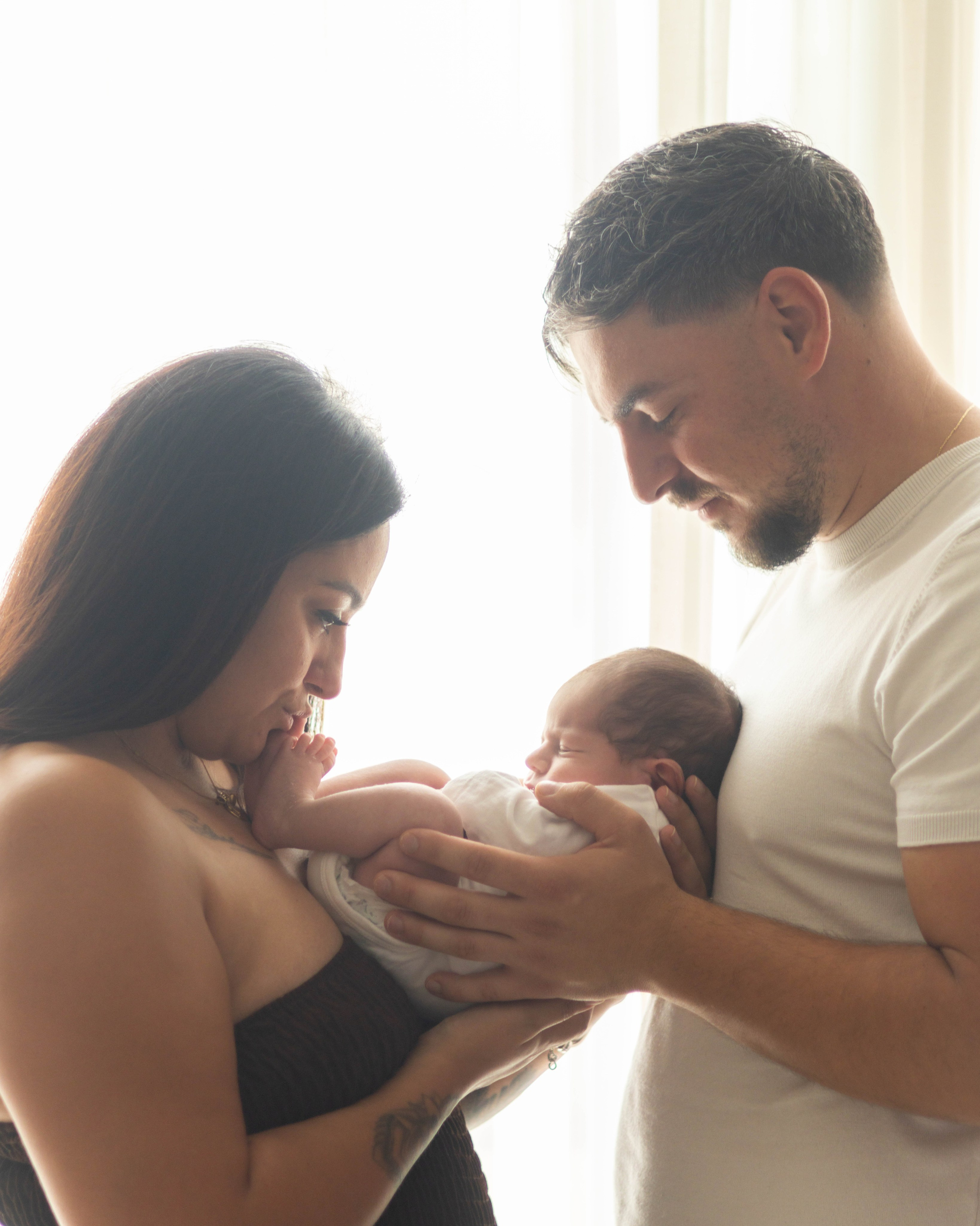 Newborn. Zwangerschapsfotografie, newborn, gezinnen, branding, liefde én geboortefotografie