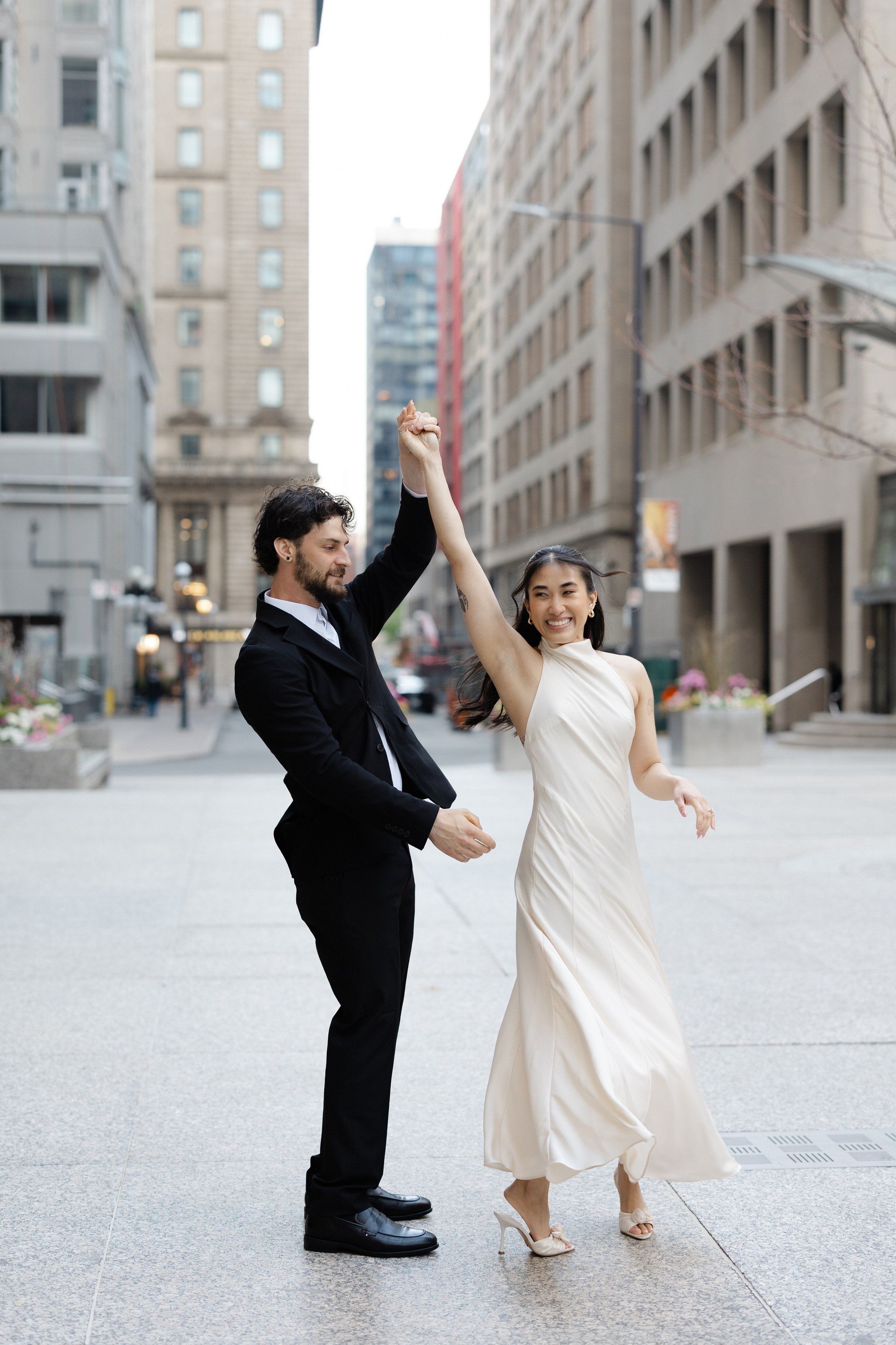 Engagement Session — Downtown Toronto. Anna Leb Photo