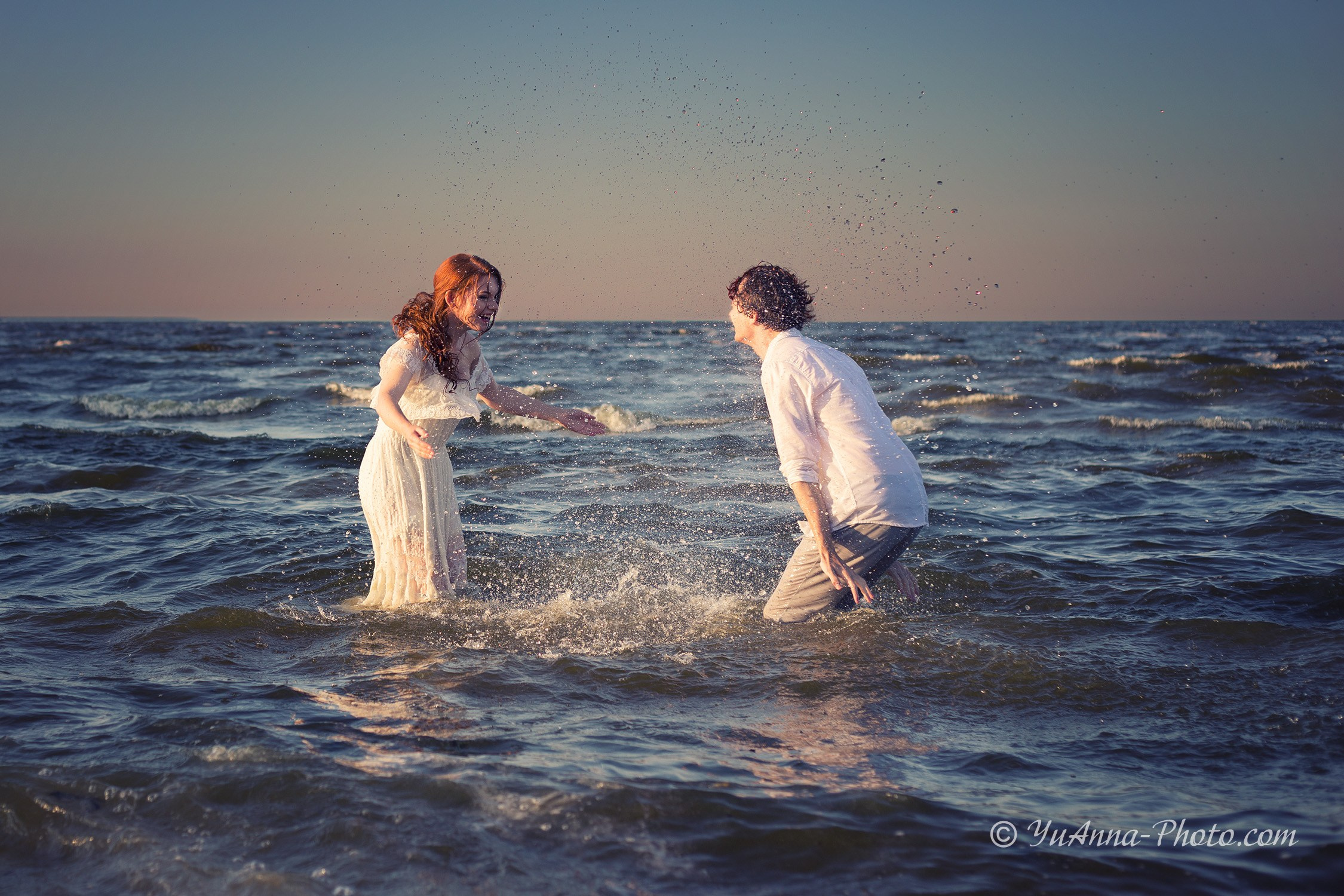 Love story. YuAnna studio. Family & Kids Photographer in Seattle area, located in