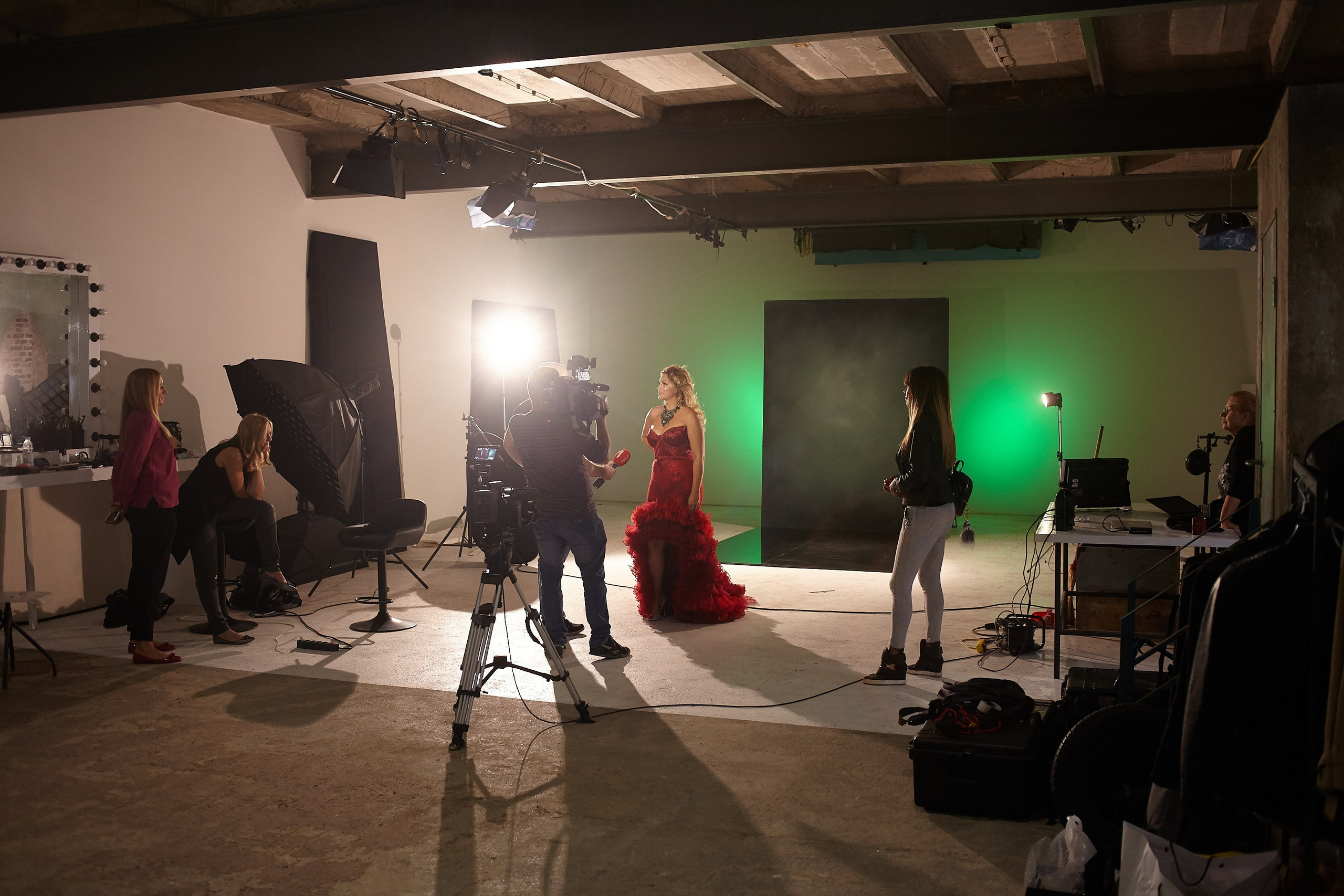 Studio Photogenic. Commercial and studio photographer in Belgrade