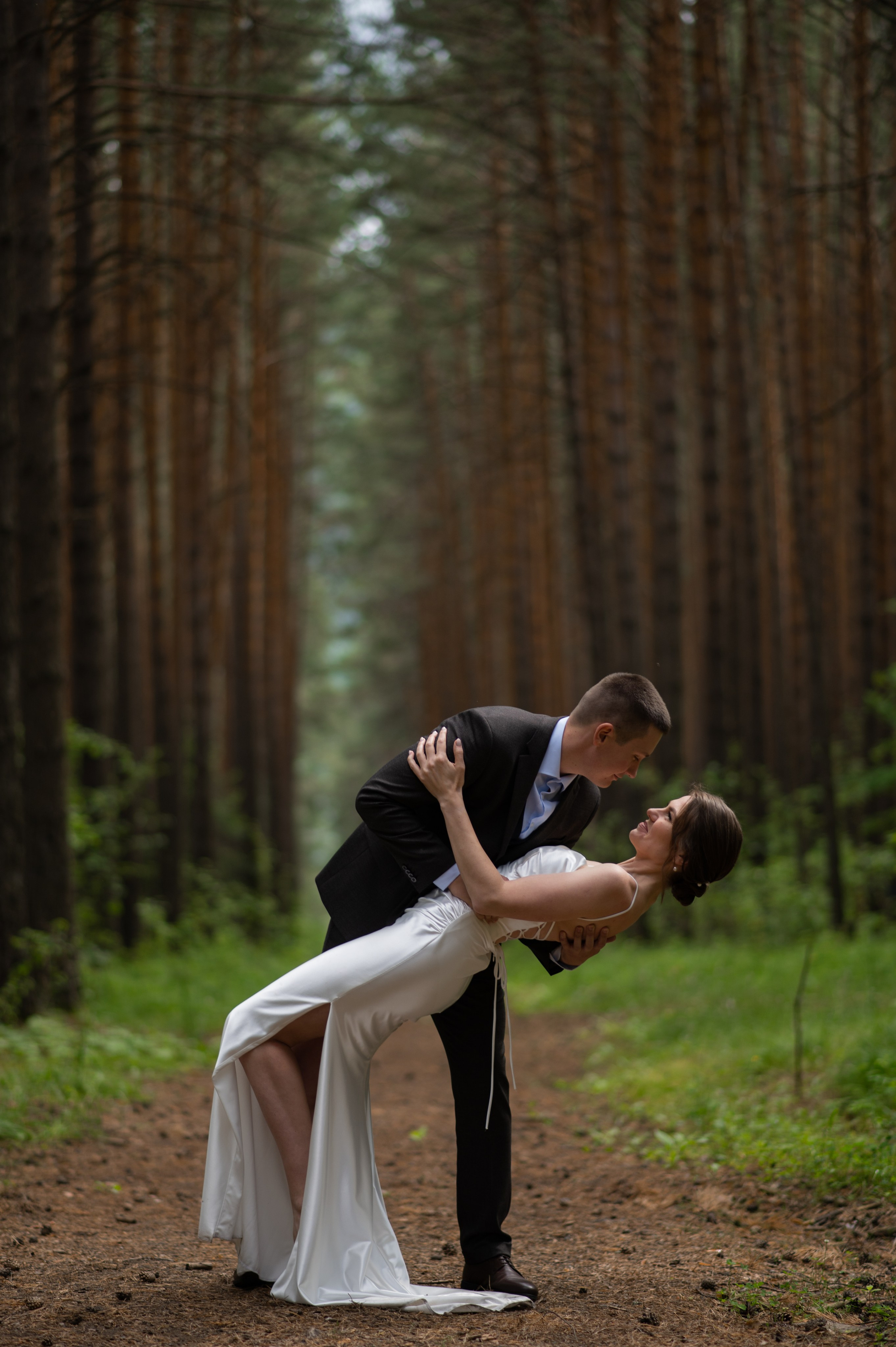 Light. Wedding and commercial photographer