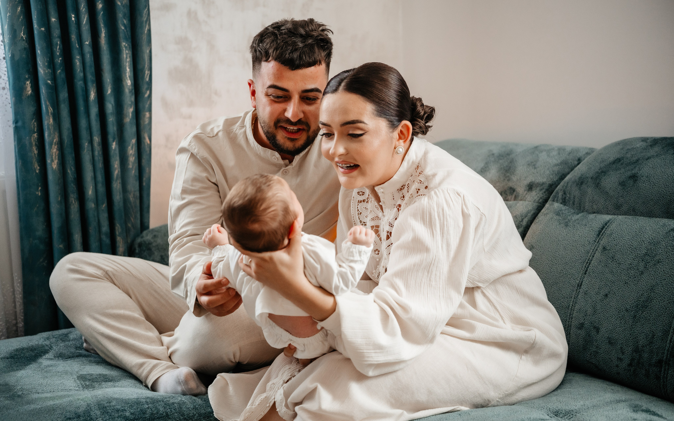 🤎 D i m a C a s i a n  - Taina Botezului Preview. Wedding & Family Photographer