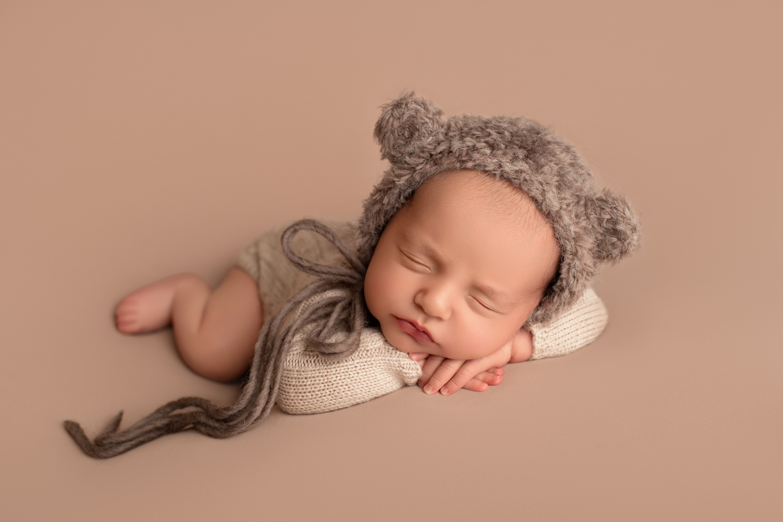 Newborn. Newborn photographer Sacramento