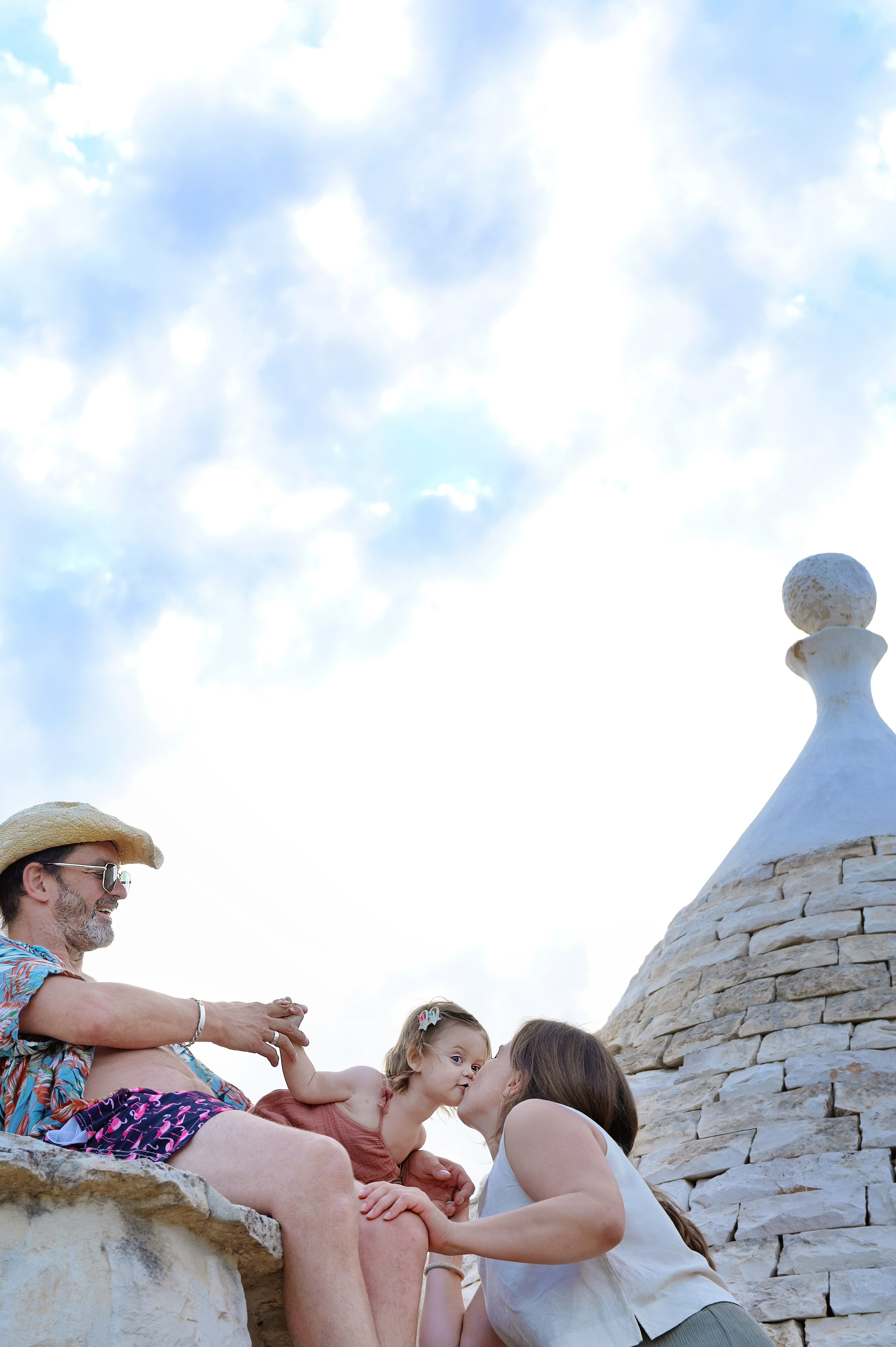 Big Family Story at a Masseria in Puglia. Fotografa in Puglia e Roma — Servizi fotografici romantici in Italia