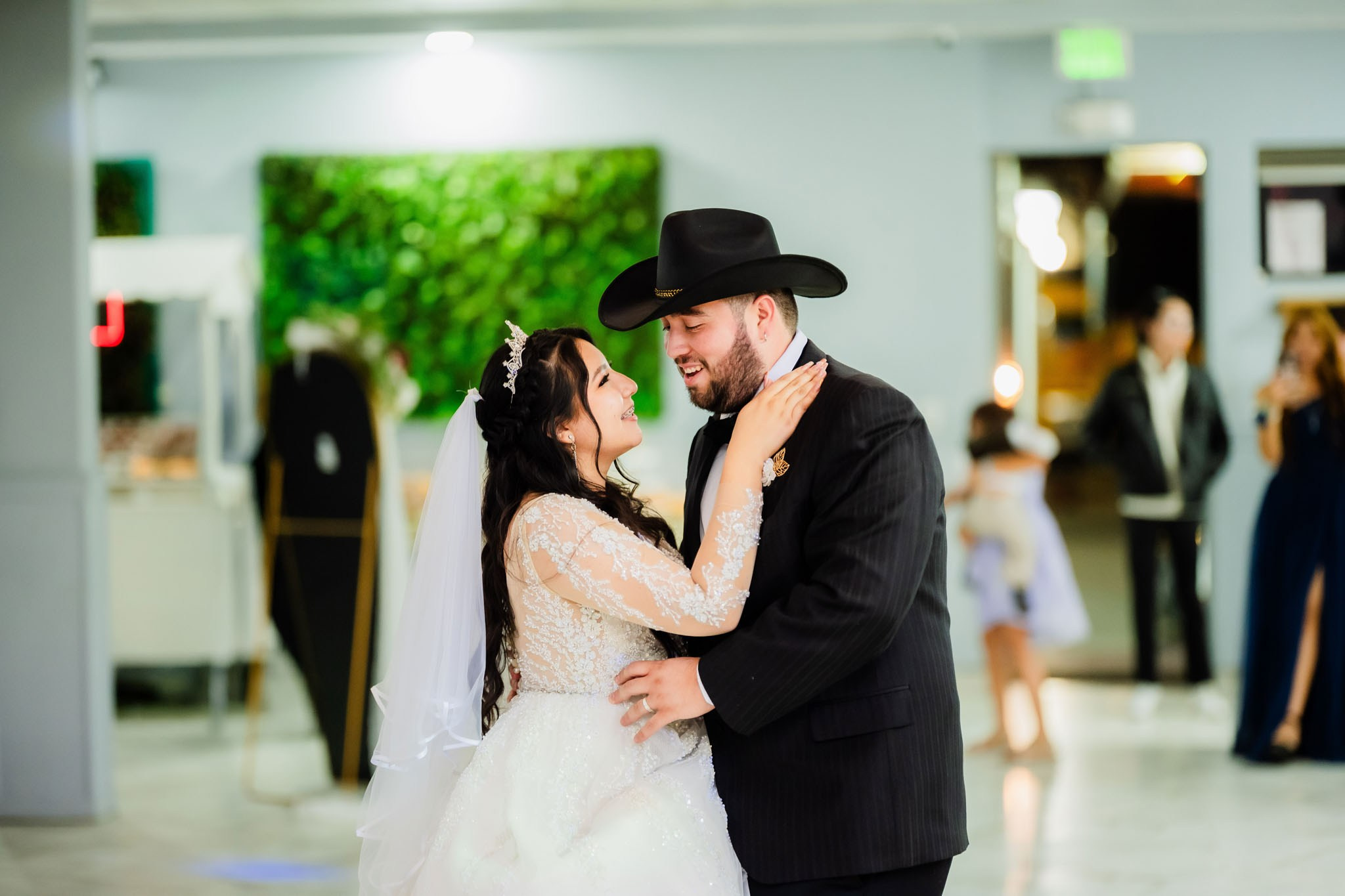 Lizbeth & Marco. Fotógrafo de Bodas en Tijuana | Alex Martínez