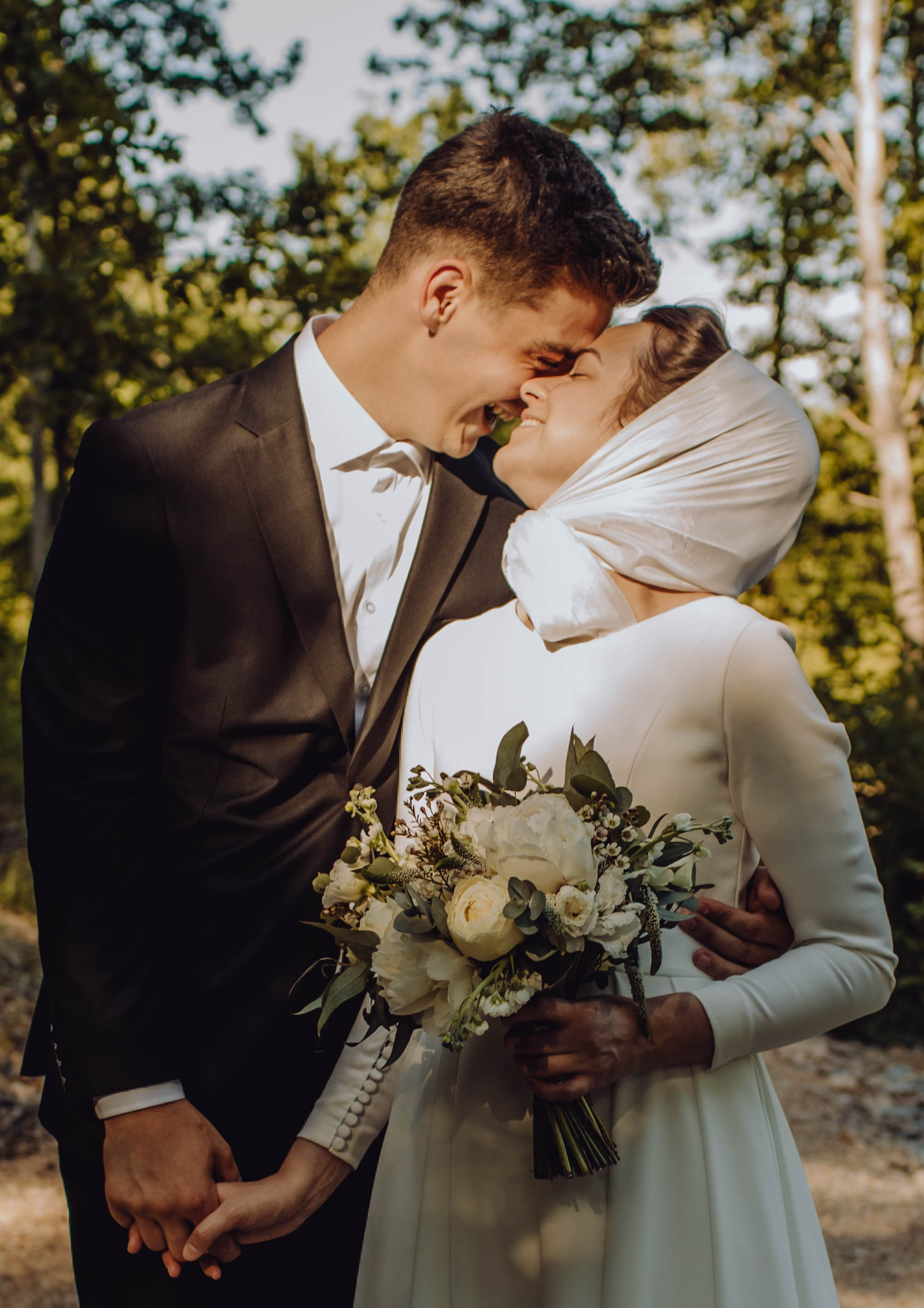 Darius & Alexandra. Wedding & couple photographer from Romania Rut Vetan