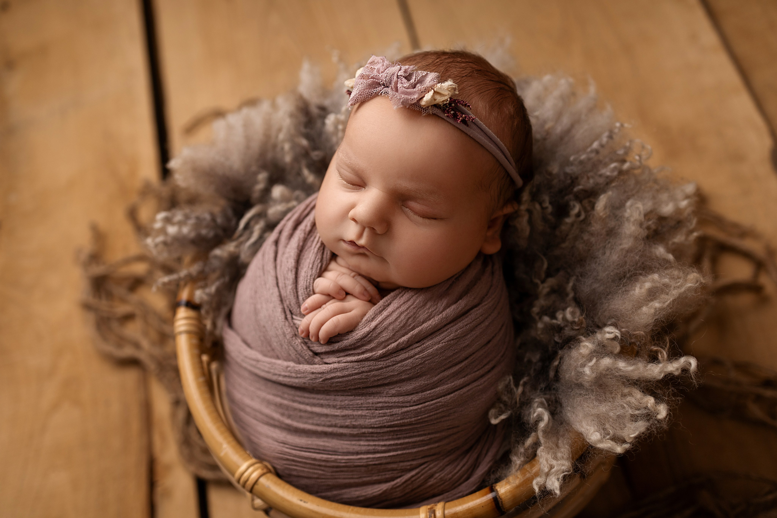 Neugeborene. Neugeborene- Schwangerschaft- und Kinder Fotografin in Lehre
