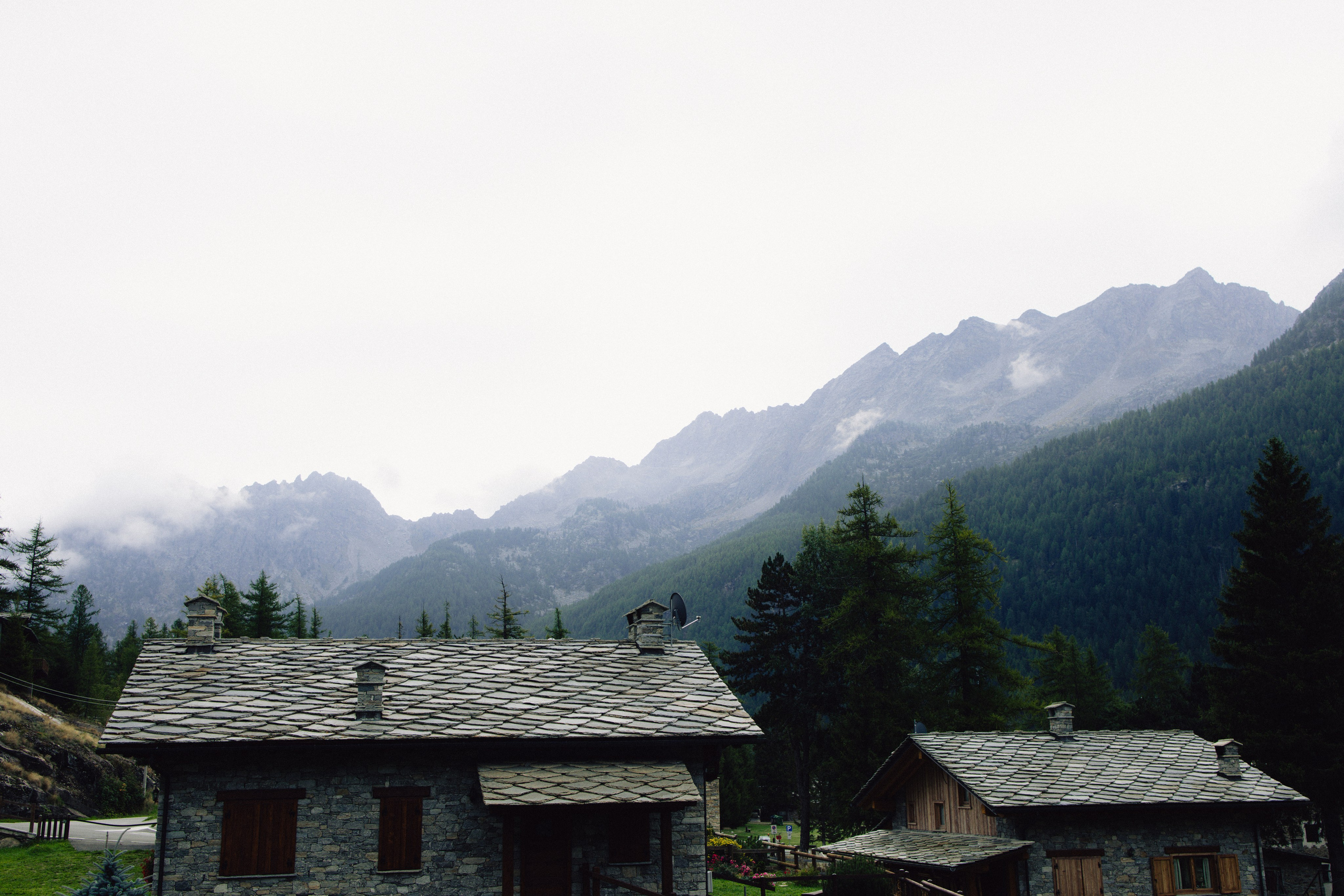 Anastasiya & Emanuele | Italian Alps. Liza Bizzaro — Italy Wedding, Love Story & Portrait Photographer in Milan, Turin, Piedmont and Across Italy