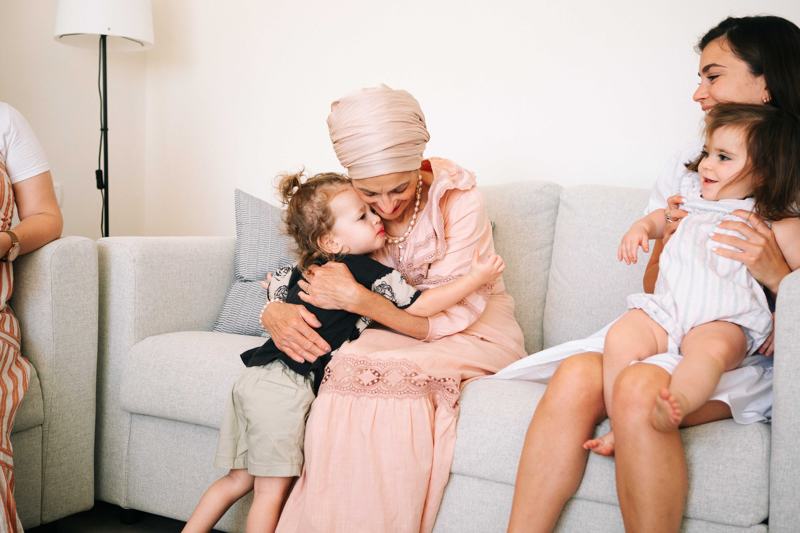 MAALE ADUMIM, HOME PHOTO SESSION + DESERT. Https://shi-photo.com/