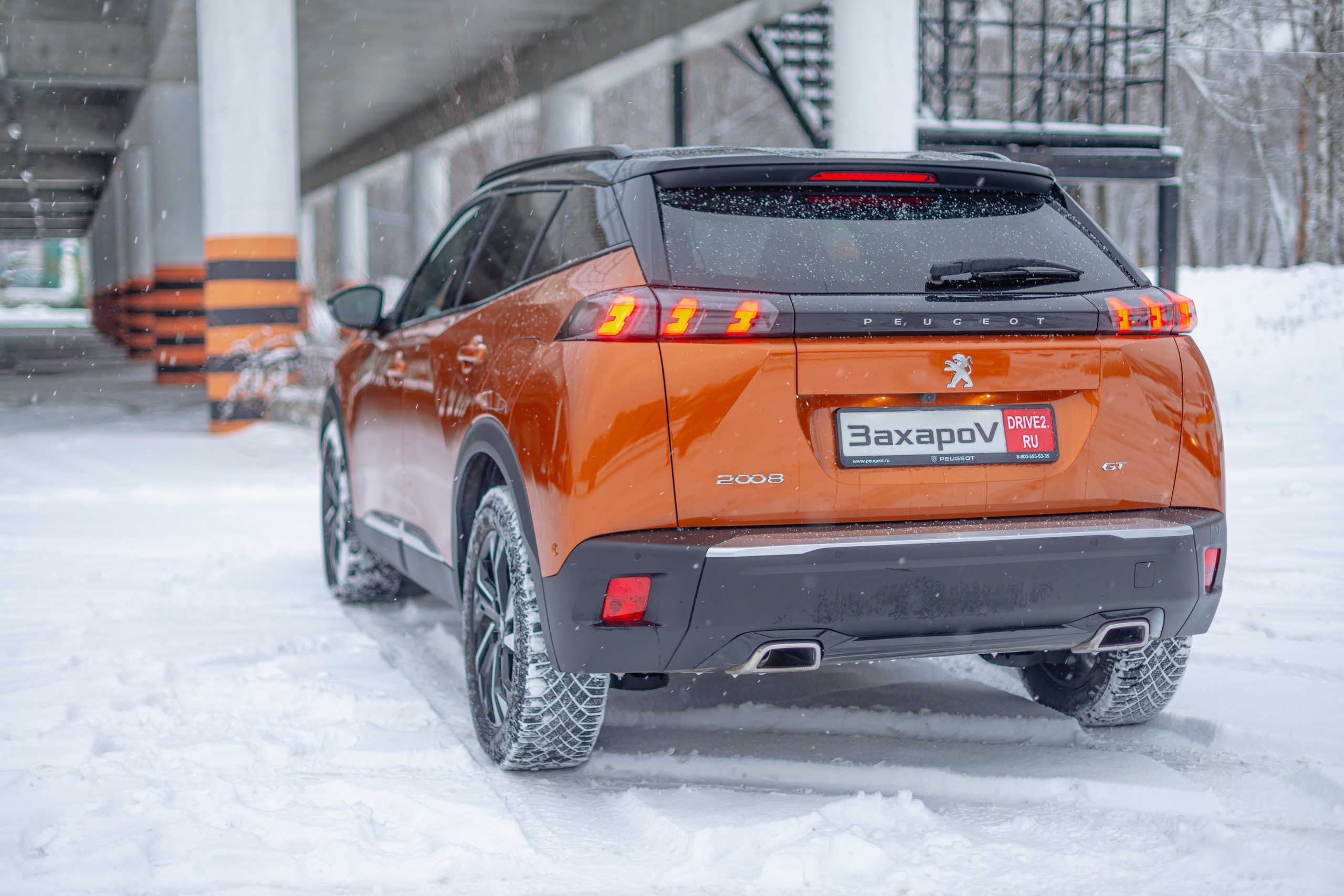 Фотосъемка автомобиля Peugeot 2008 GT. ФОТОГРАФ МЕКСИКА КИНТАНА-РОО