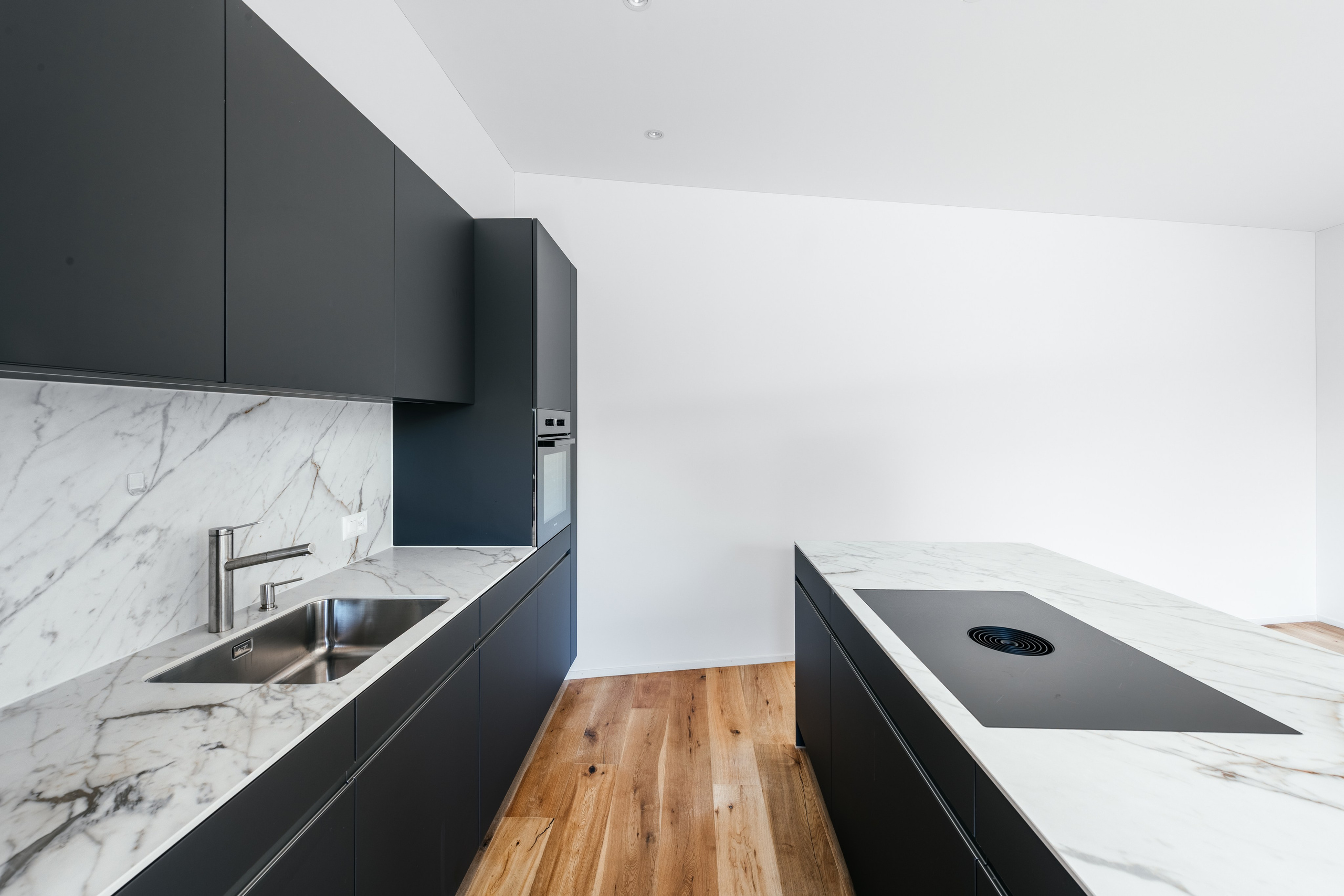 Wohnung, RIEDEN, AARGAU. Hallo! Ich bin Elena und arbeite als Immobilienfotografin