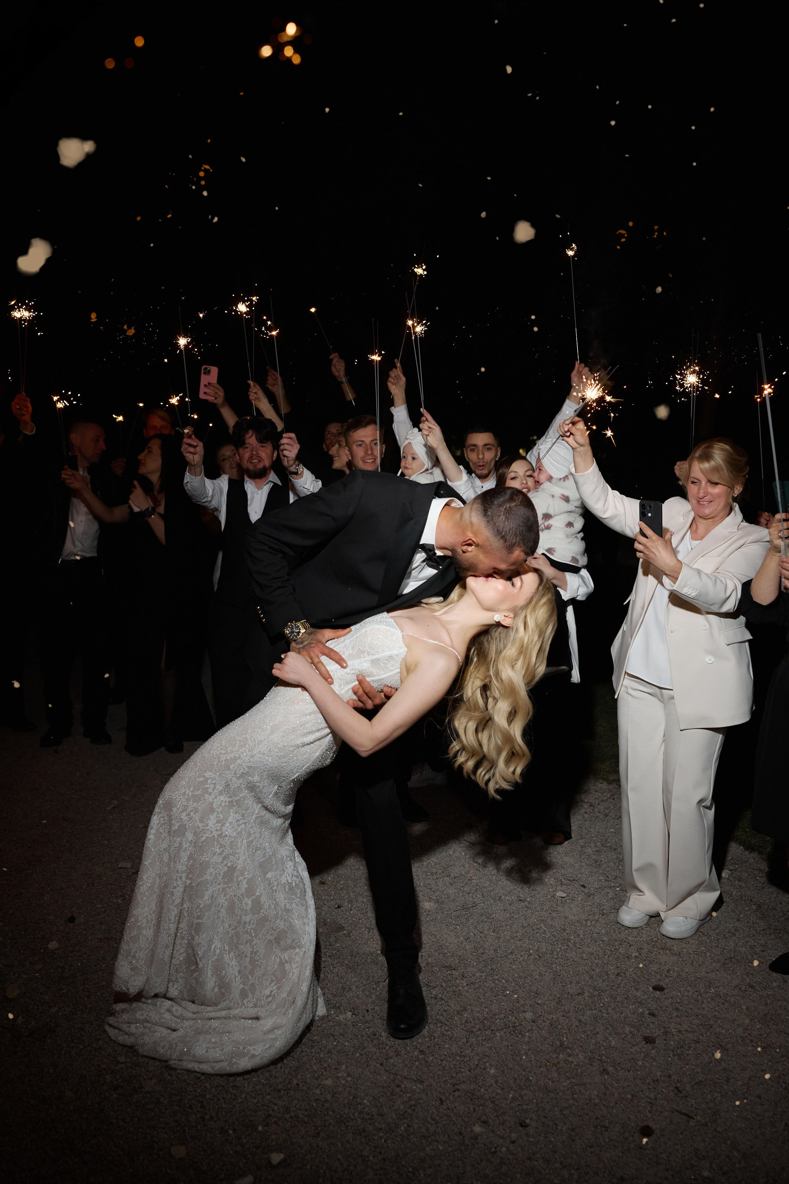 Natalia & Roman. Dworek przy lesie. Fotograf ślubny i rodzinny w Krakowie Yana Klymova