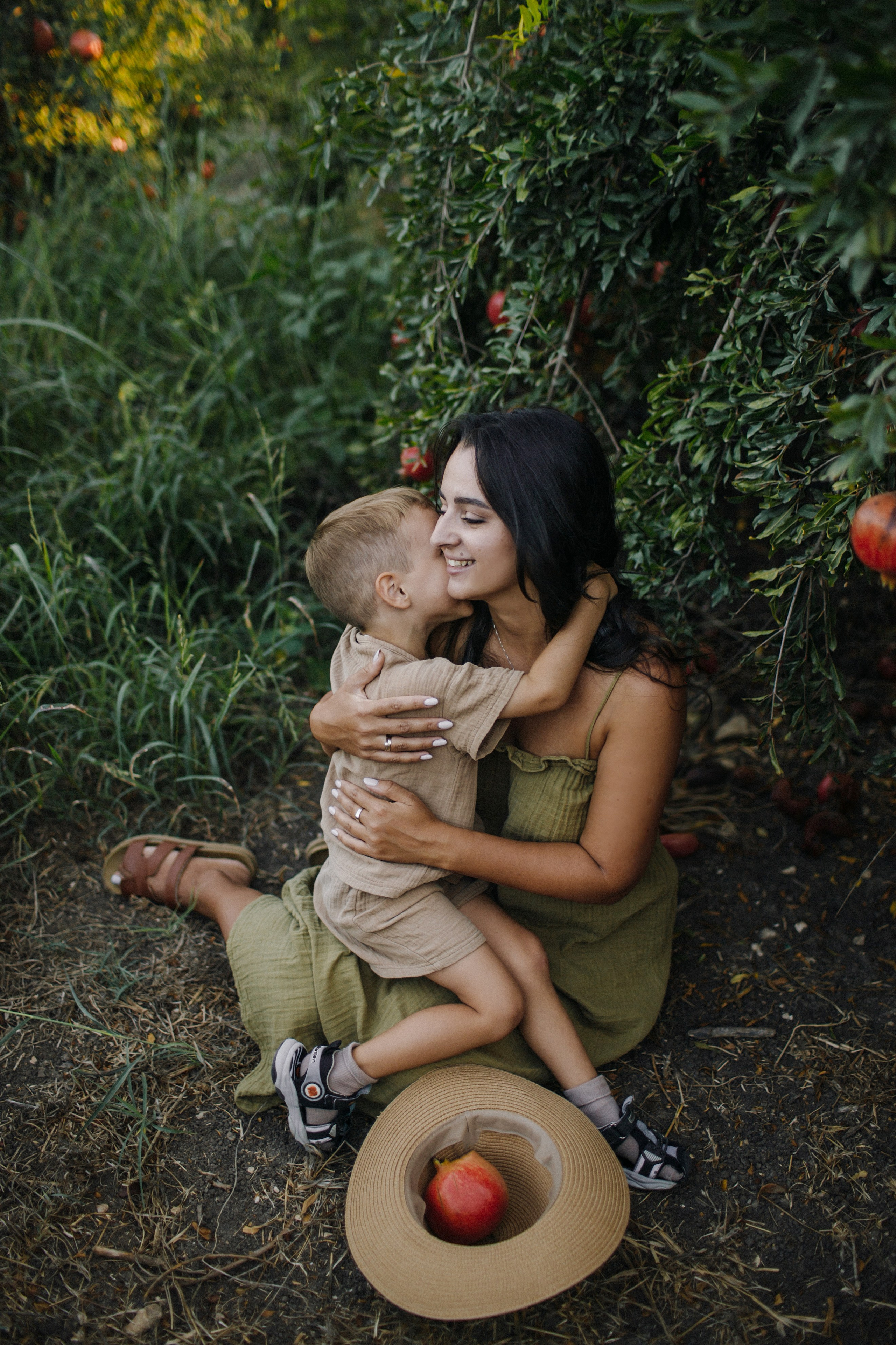 Binyamina garden. Family photographer in Israel