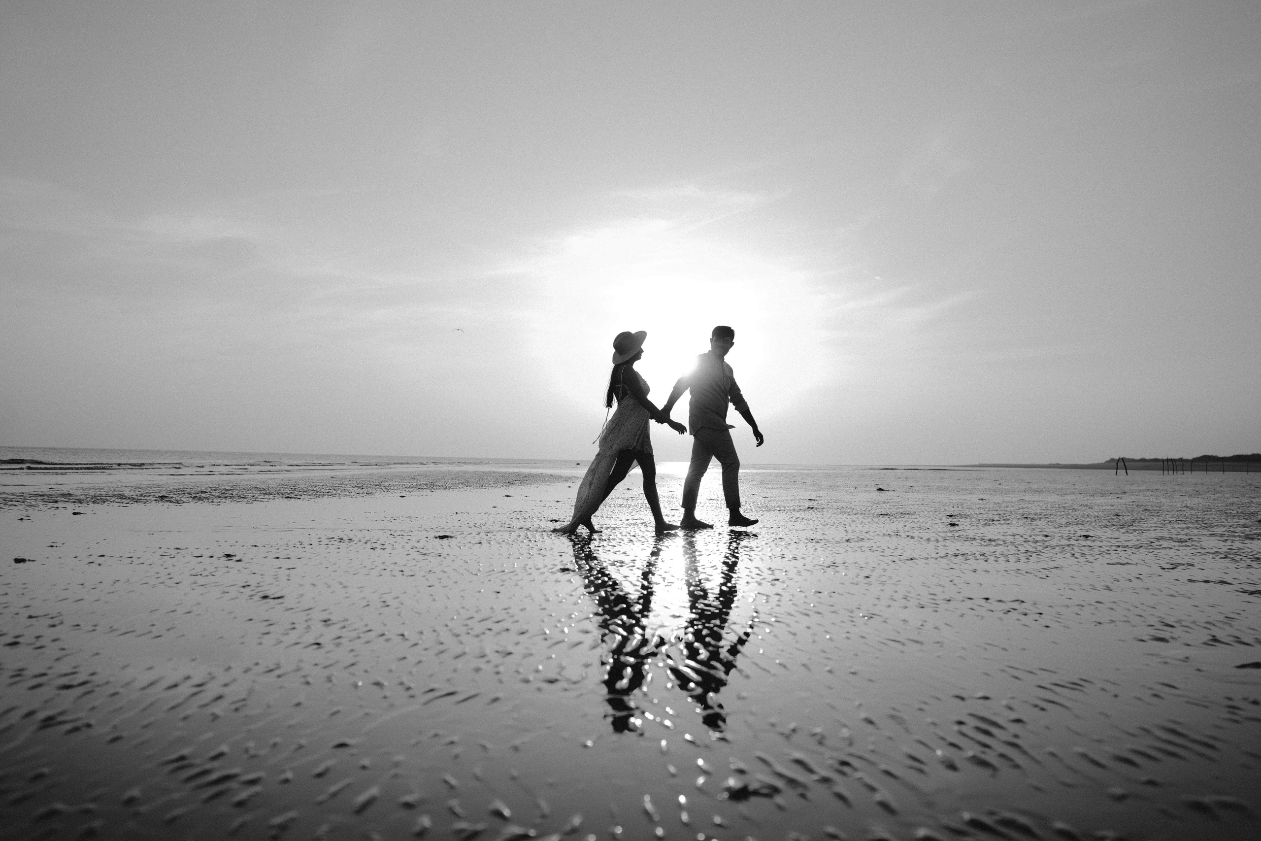 COUPLE SESSIONS. Love Emotions Weddings
