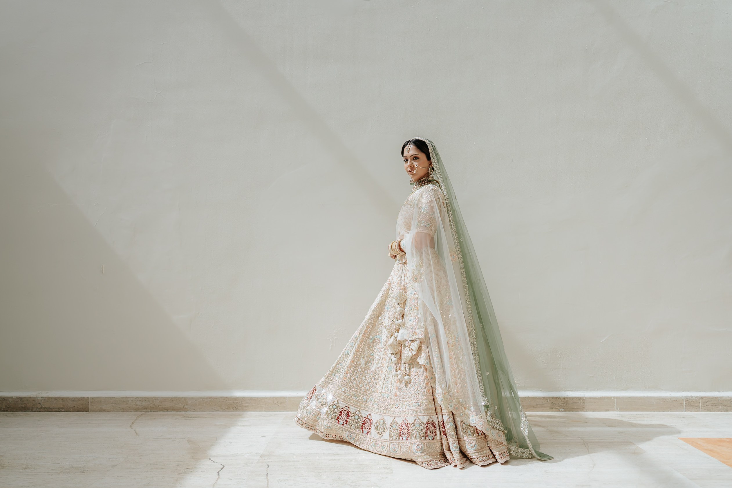 TINU & ASHKA. WEDDING PHOTO COLOR GRADING