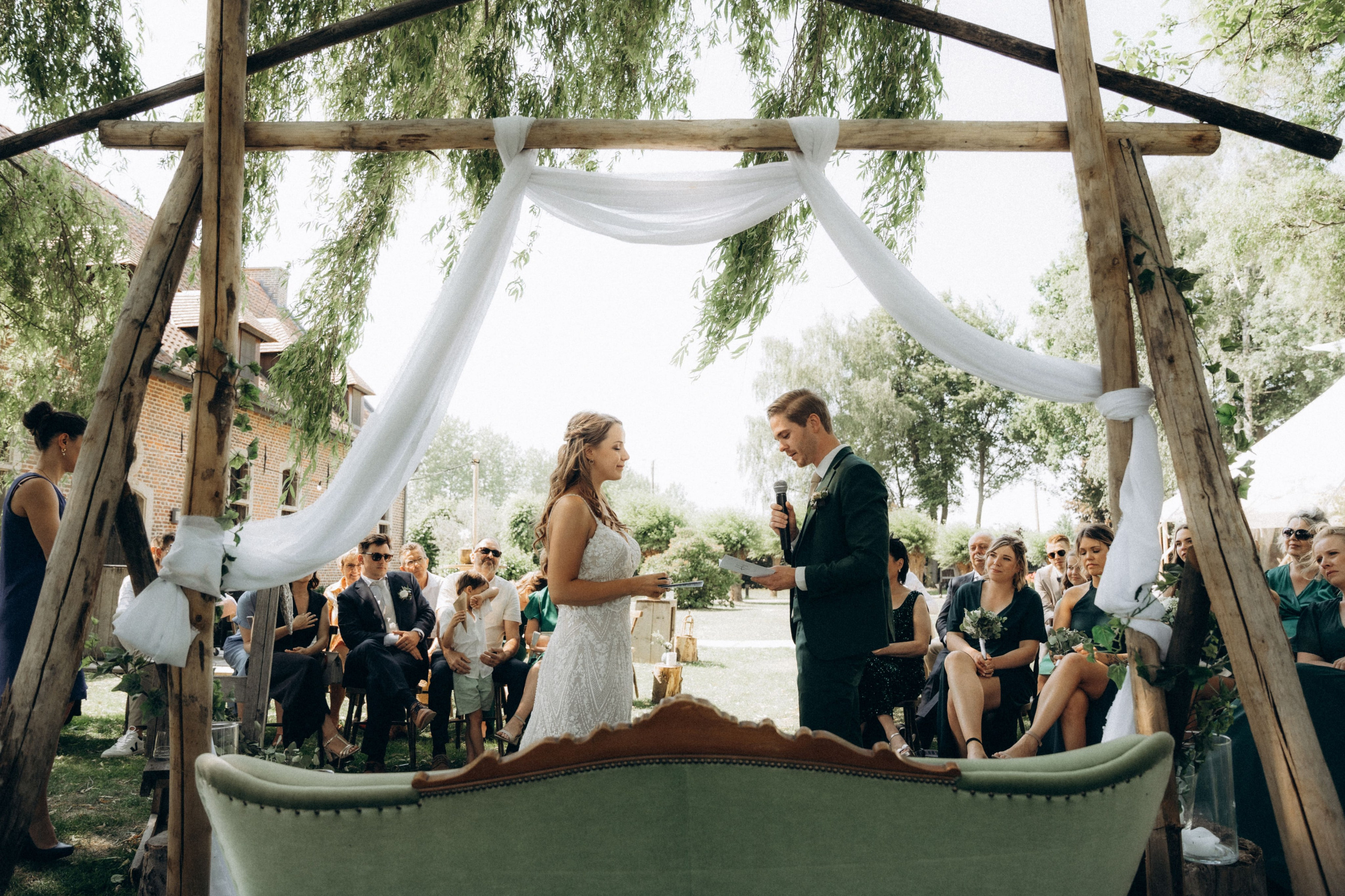 Wedding in Belgie. Little Birdie – Jouw familie- en huwelijksfotograaf in België en daarbuiten