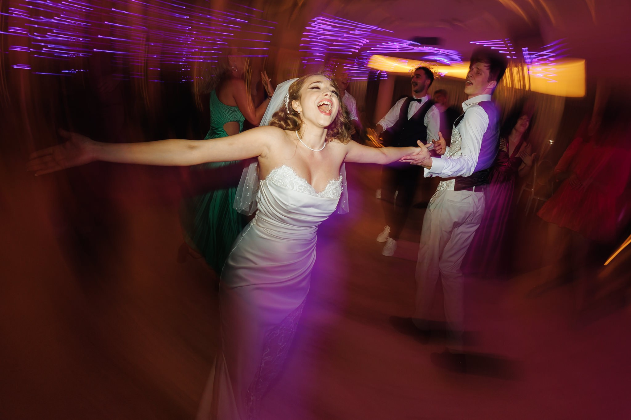 Sandra & Andrei. Wedding Photographer in Bucharest — Manu Ivanciu