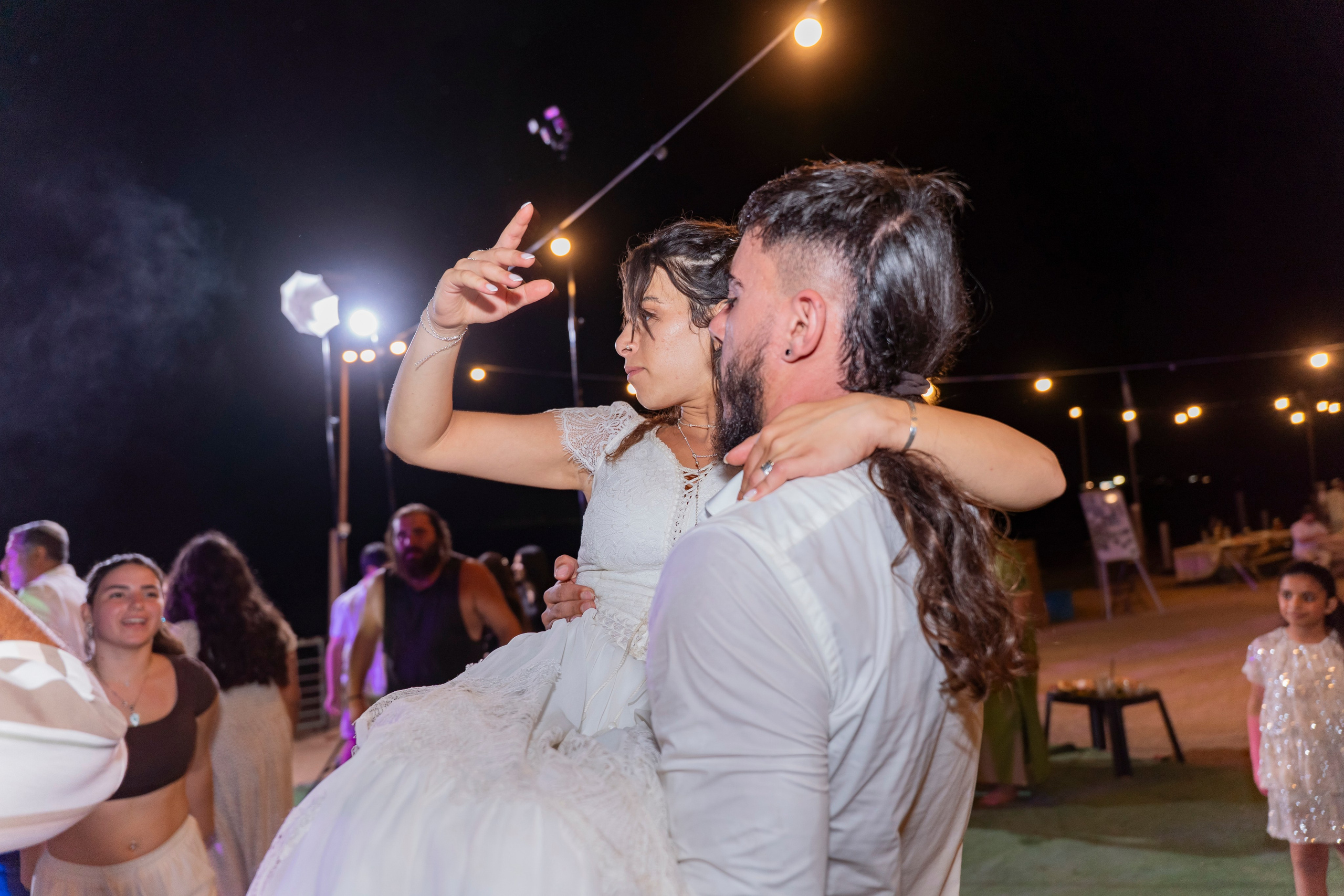 אביה ואחיה. יוסף מזרחי צילום חתונה, ברית וזוגיות. צלם מקצועי שאוהב להוציא אתכם הכי יפים ברגעים הכי מרגשים