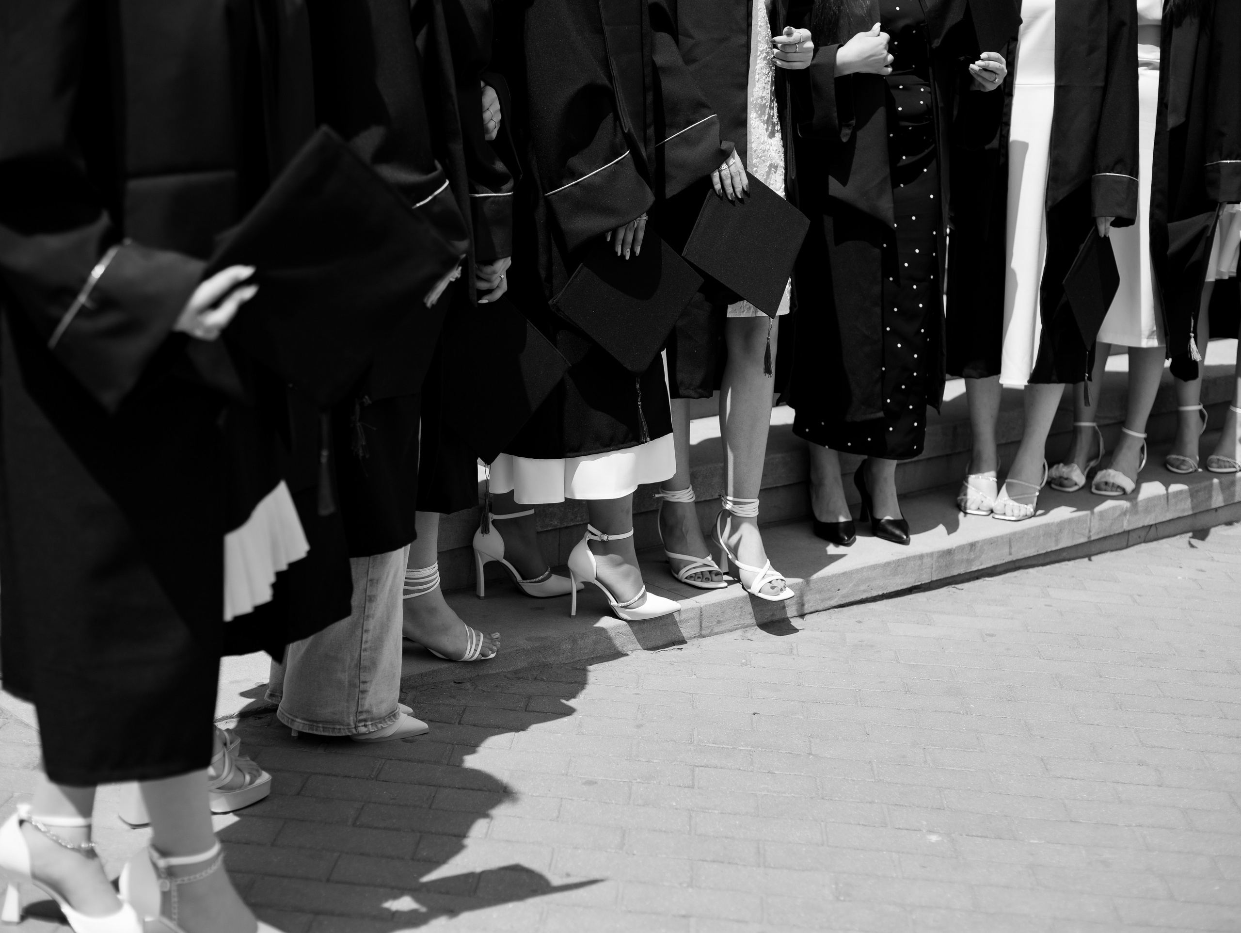 Premium mezun xalati, qara mezun geyimi, ag mezun libasi, qirmizi sarfli mezun paltari, mezun aksesuarlar, mezun papaqlari, mezun lentleri, mezun hediyyeleri, mezun fotosessiya geyimleri, mezun cekilisi ucun geyimler, mezun tedbirleri ucun aksesuarlar, mezun geyimlerinin icare ve satisi, premium mezun libaslari, mezun geyimleri online sifaris, mezun geyimleri Bakida, mezun geyimleri qiymetleri, mezun geyimleri modelleri, Mezun cekilisi, mezun fotosessiyasi, mezun cekilisi ucun geyimler, mezun mantiyasi cekilisi, mezun fotosessiya ideyalari, mezun gunu fotosessiya, mezun xatireleri, mezun papaqlari ile fotosessiya, mezun lentleri ile cekilis, ferdi mezun fotosessiyasi, qrup mezun cekilisi, mezun fotosessiya mekani, mezun ucun ideal cekilis fonlari, mezun fotosessiya aksesuarlari, mezun albomu sekilleri, mezun cekilisi poza ideyalari, universitet mezun fotosessiyasi, kollektiv mezun fotosessiyasi, mezun xalatlari ile cekilis, mezun mantiyasi fotosessiyasi, mezun geyimleri ile professional cekilis, mezun tebrik fotosessiyasi, en yeni mezun cekilis trendləri, mezun fotosessiya xidmetleri, premium mezun cekilisi, mezun cekilisi ucun dekorlar, mezun fotosessiyasi aksesuarlar, mezun gunu en gozel fotolar, mezun cekilisi fotostudiya, bakida mezun fotosessiyasi, xaricde mezun cekilisi, mezun gunune ozel cekilis,Məzun mantiyaları, eksklüziv məzun geyimləri, ağ və qara məzun libasları, məzun üçün xüsusi şarf modelləri, məzun papağı və aksesuarları, fərdi dizayn məzun geyimləri, məzun tədbiri üçün ən yaxşı seçimlər, məzun fotosessiyası üçün ideal libaslar, məzun mərasimi geyimləri, keyfiyyətli məzun mantiyası, rahat və şık məzun geyimləri, məzun üçün lent və tac modelləri, məzun simvolik medalları, icarəyə verilən məzun libasları, məzun geyimlərinin sərfəli qiymətləri, onlayn məzun geyimi sifarişi, məzun paltarı mağazası, dəbli məzun geyimləri, premium məzun mantiyalarının satışı, universitet məzunları üçün mantiyalar, kollektiv məzun geyimləri, məktəb məzunları üçün geyimlər, diplom mərasimi üçün geyimlər, fərqli rəngdə məzun libasları, ən yeni məzun geyimləri, rahat və premium məzun geyimi seçimləri, Bakıda məzun geyimi mağazası, məzun üçün ən yaxşı libaslar