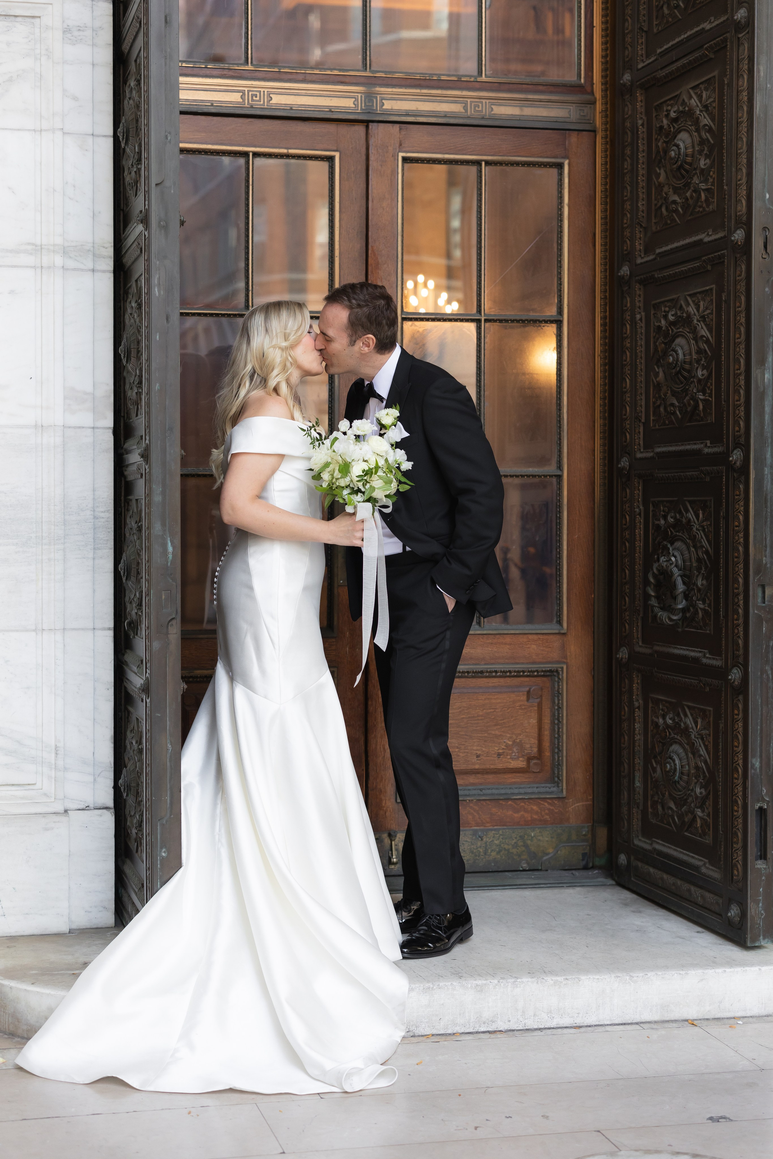 Arleta & Barry, The Skylark, NY. Wedding Photo & Video