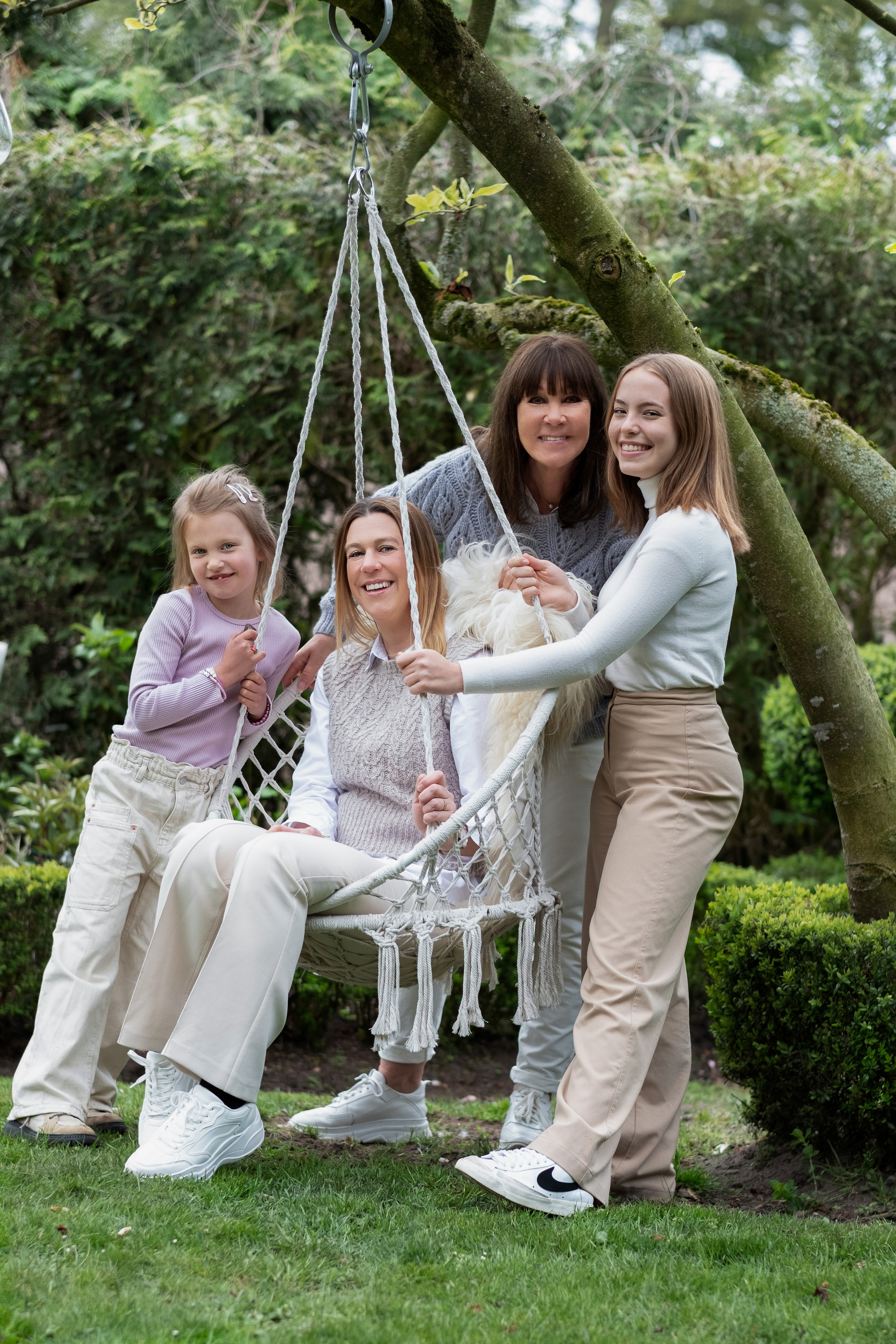FAMILY PHOTOSHOOT IN GERMANY. Photographer in London and Europe. Фотограф в Лондоне и Европе