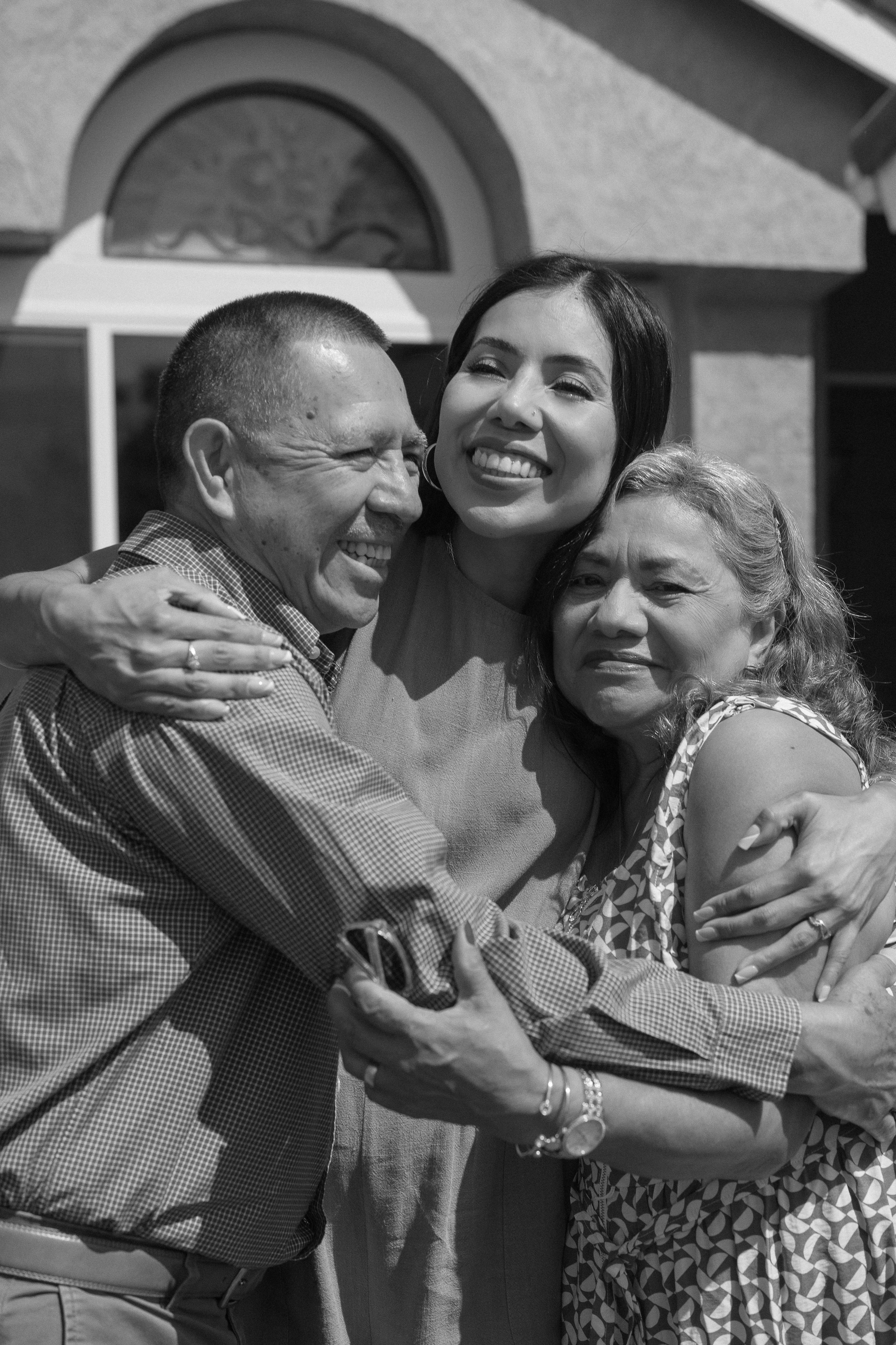 Home. Warmth. Joy. Portrait, family, maternity & wedding photography & videography in SoCal Kseni Vibe