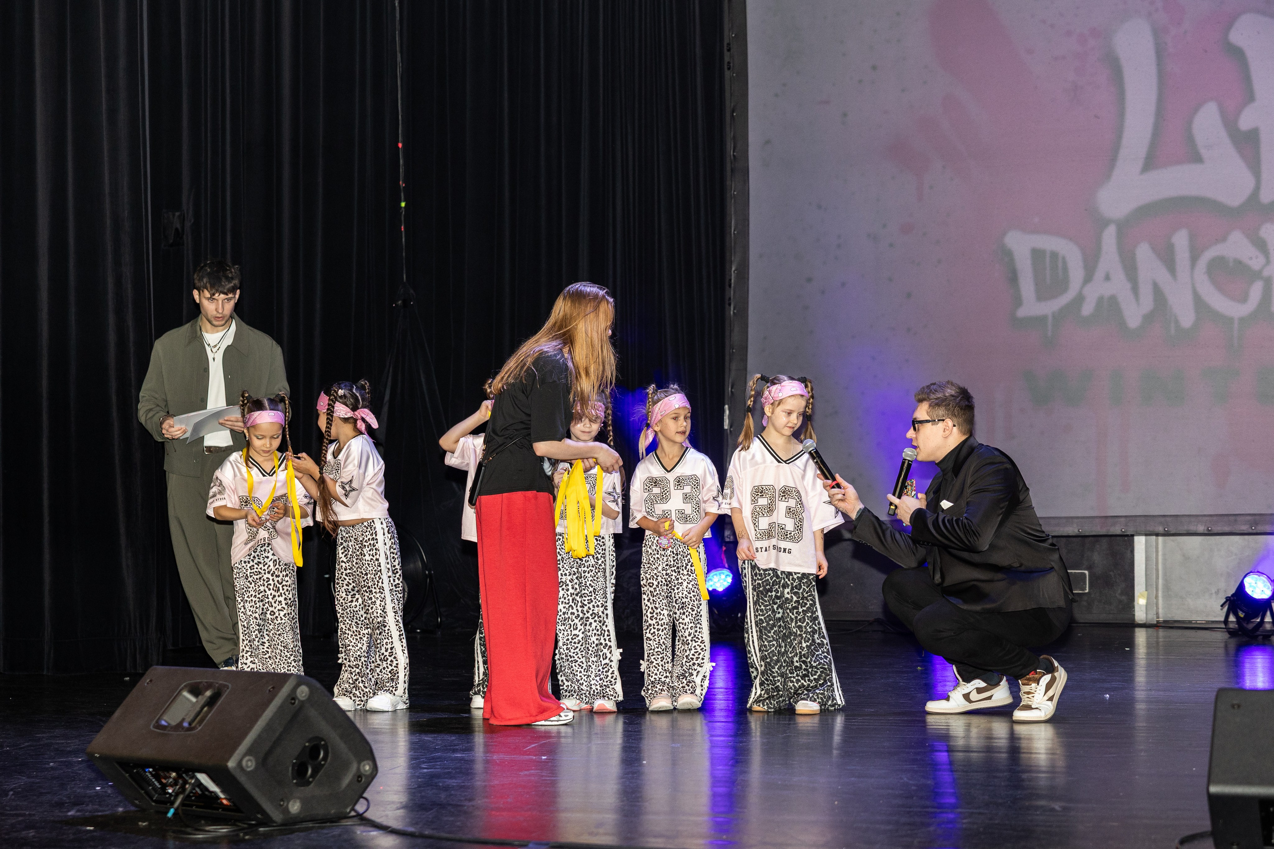 LEO DANCE SHOW WINTER 2025. Семейный и детский фотограф в Варшаве Мила Бобровская