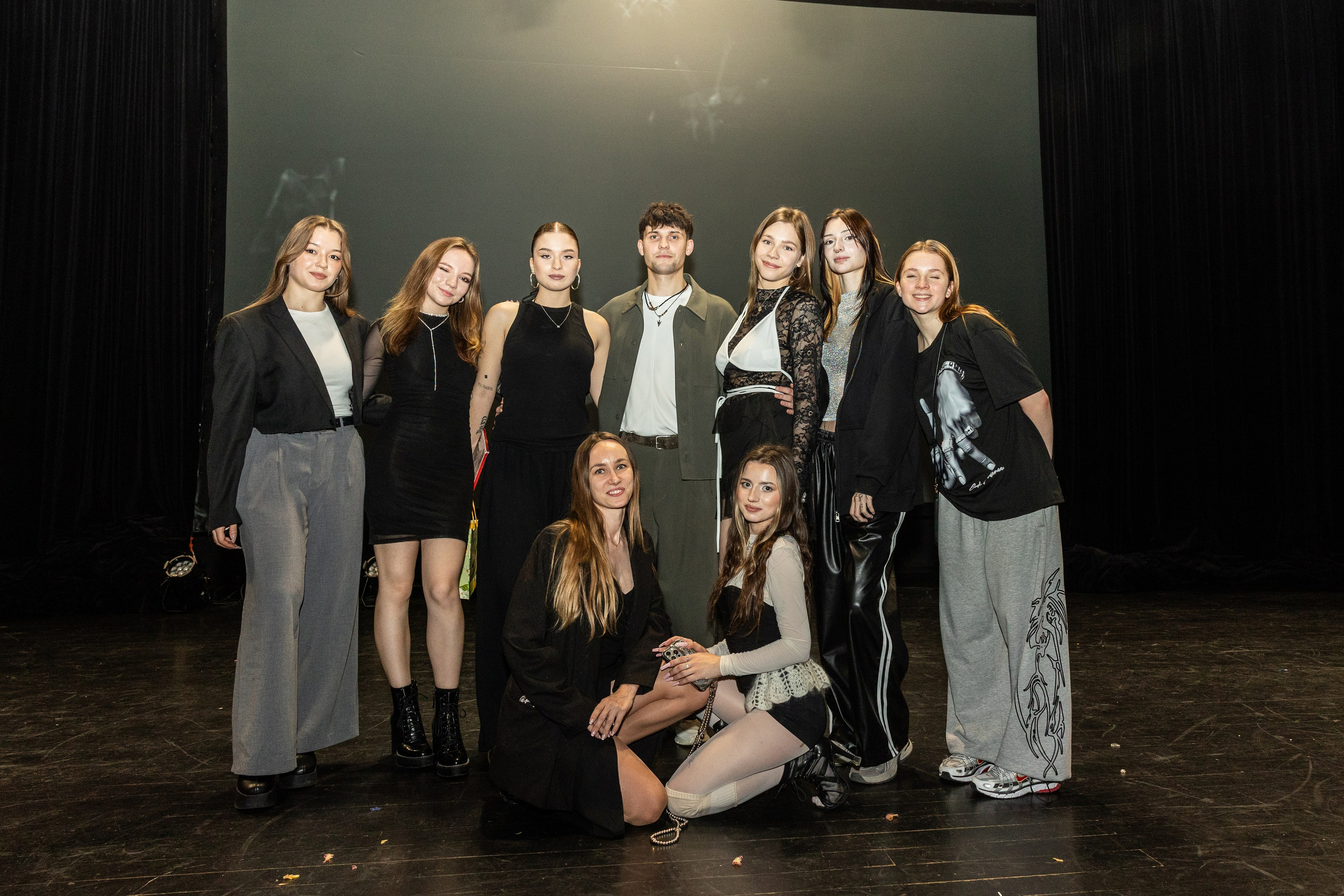 LEO DANCE SHOW WINTER 2025. Семейный и детский фотограф в Варшаве Мила Бобровская