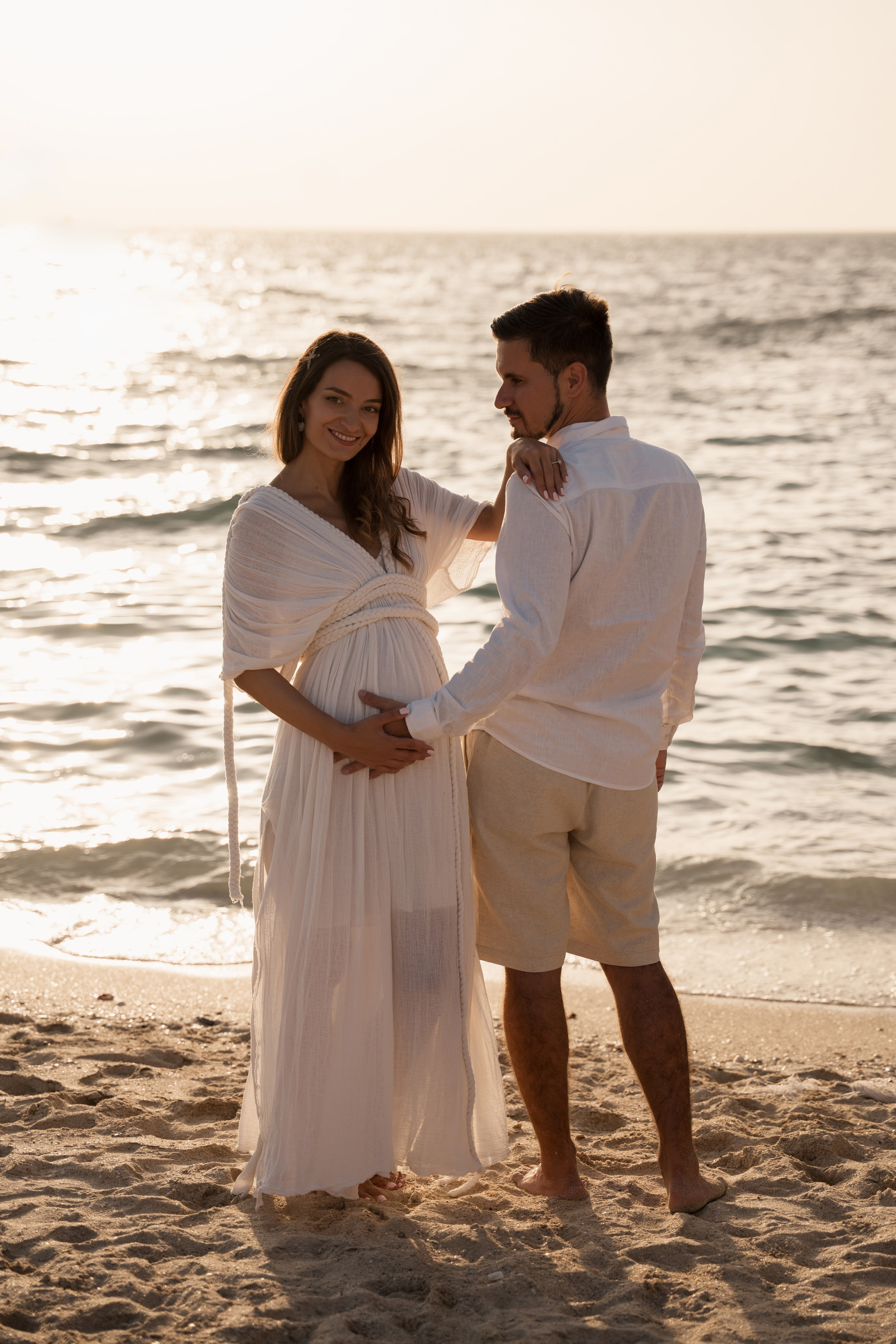 Golden Hour Glow. Angela Iakovleva — Family Photographer in Dubai