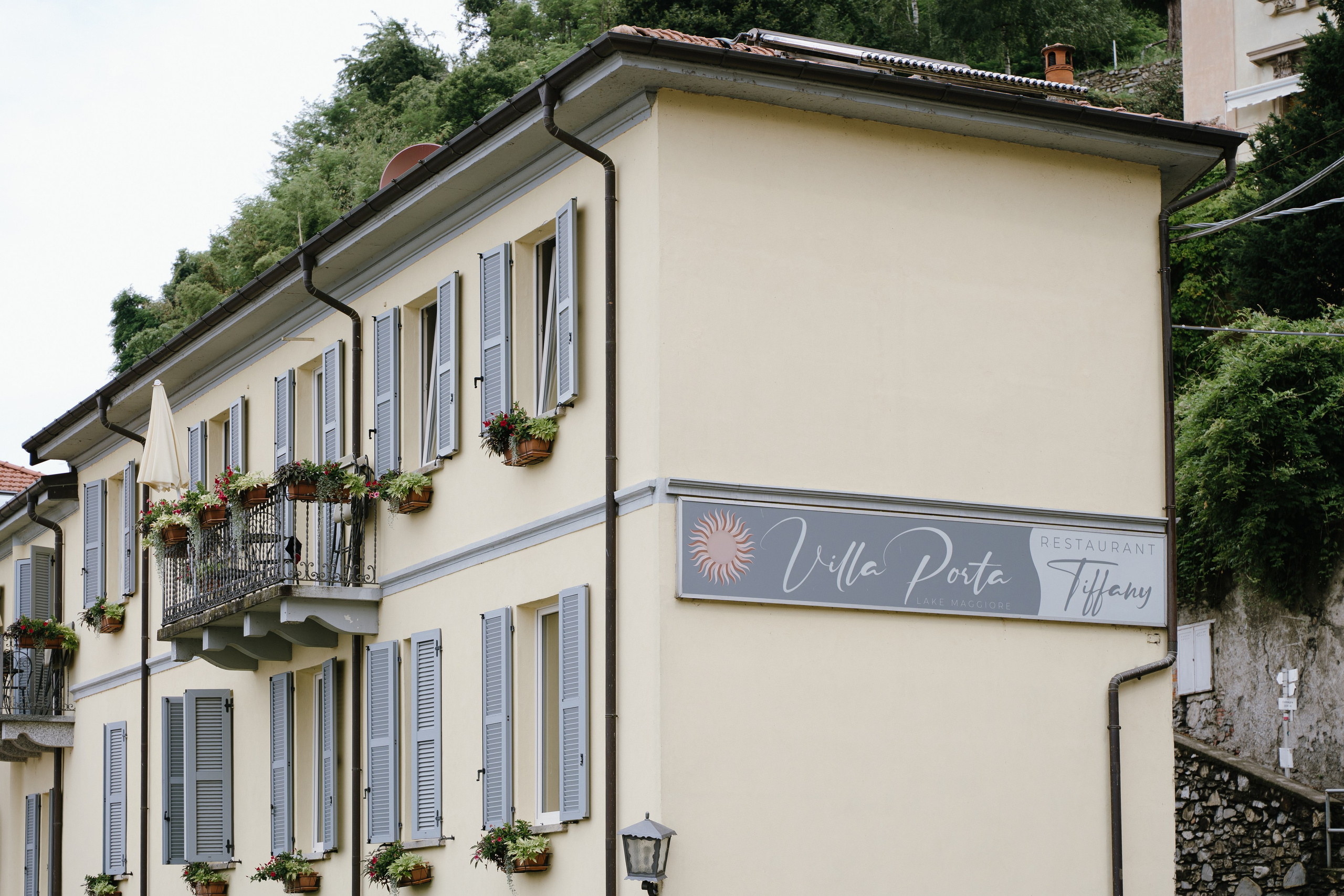 Denys & Armine. Wedding photographer in Italy