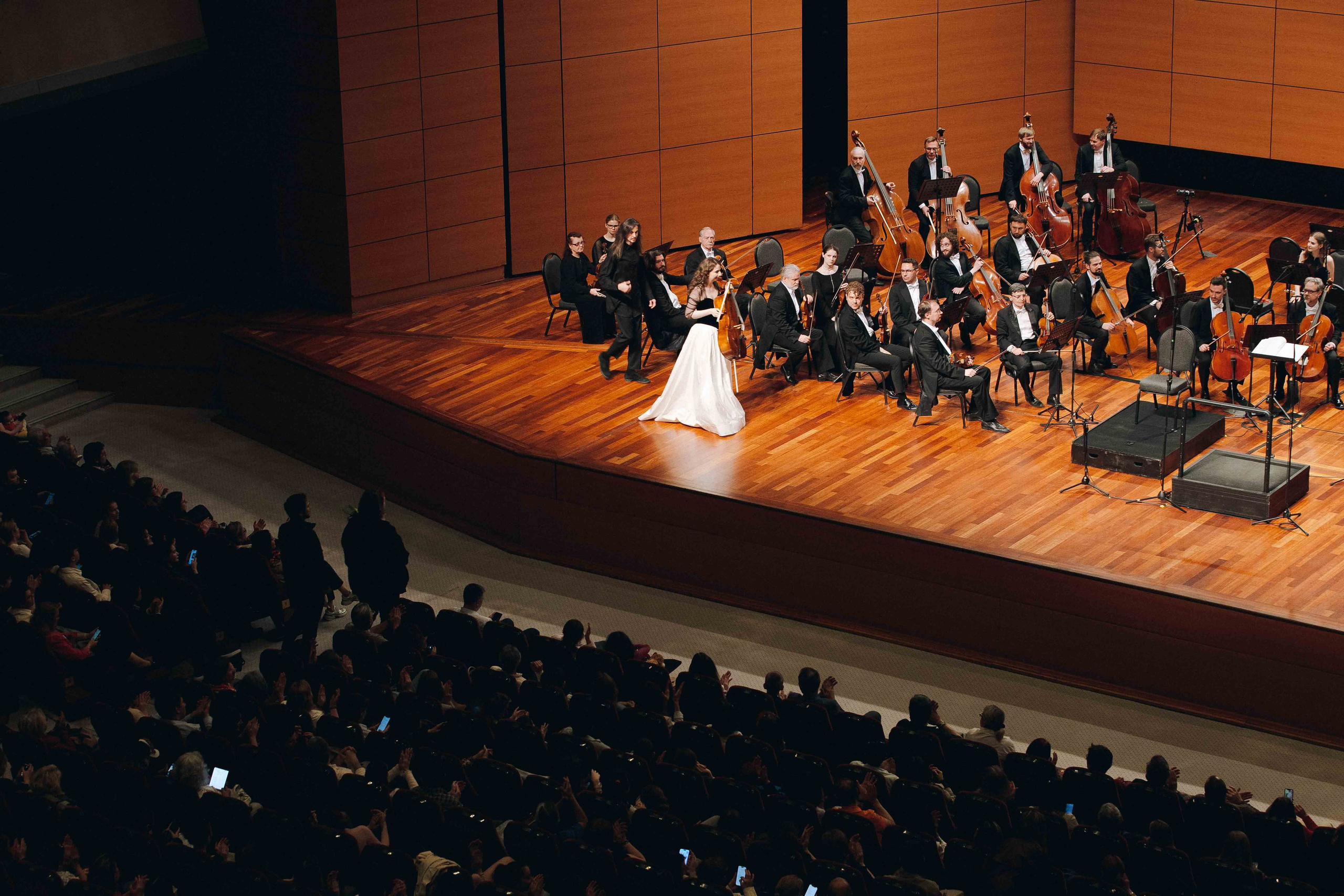 The Tchaikovsky Academic Grand Symphony Orchestra in Istanbul. Wedding&Event photographer Ismail Rzayev in Baku