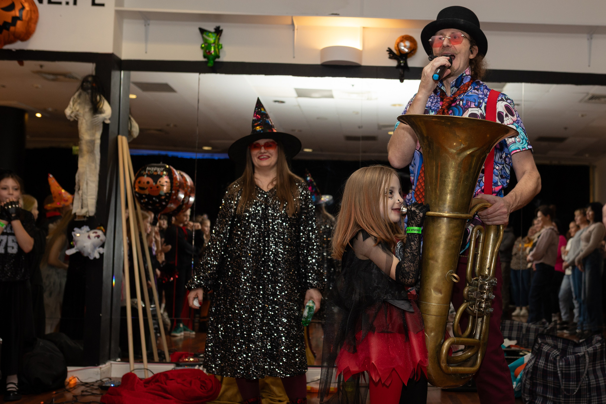 Leo dance studio Helloween 2025. Семейный и детский фотограф в Варшаве Мила Бобровская