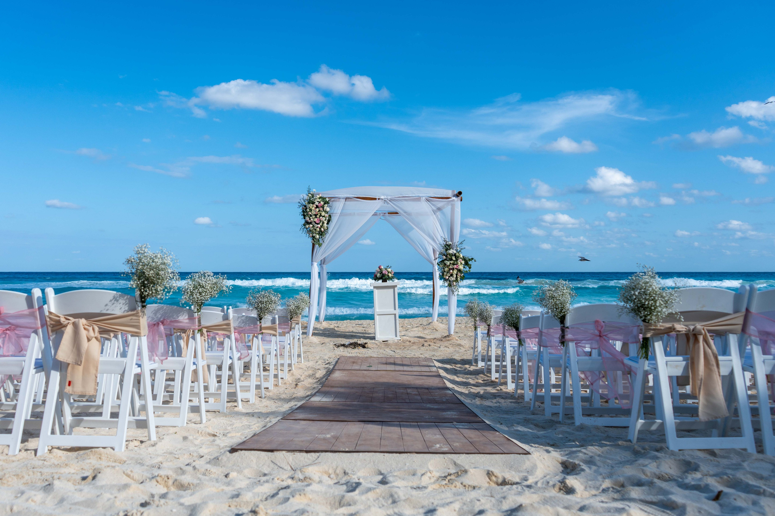 Wedding Photo Cancun. Alfredo Vazquez Wedding Films & Photography | Mexico & Destination Weddings