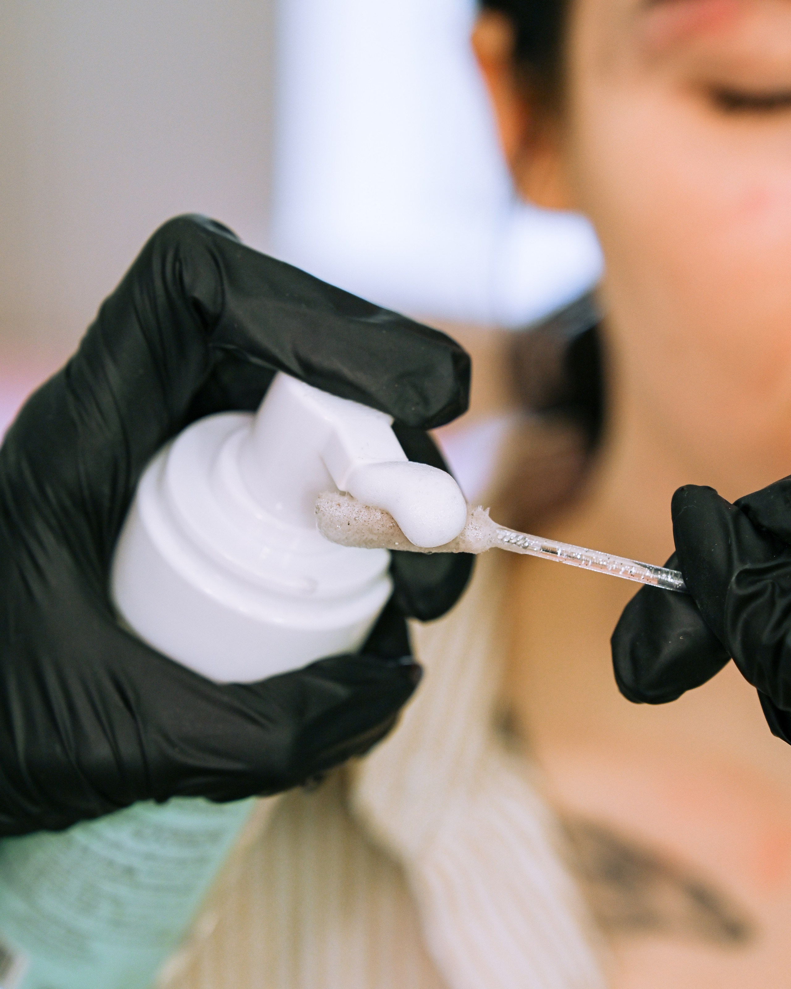 LM Brows 14.10.24. Jelizaveta Gross - reportaaži- ja portreefotograaf Narvas