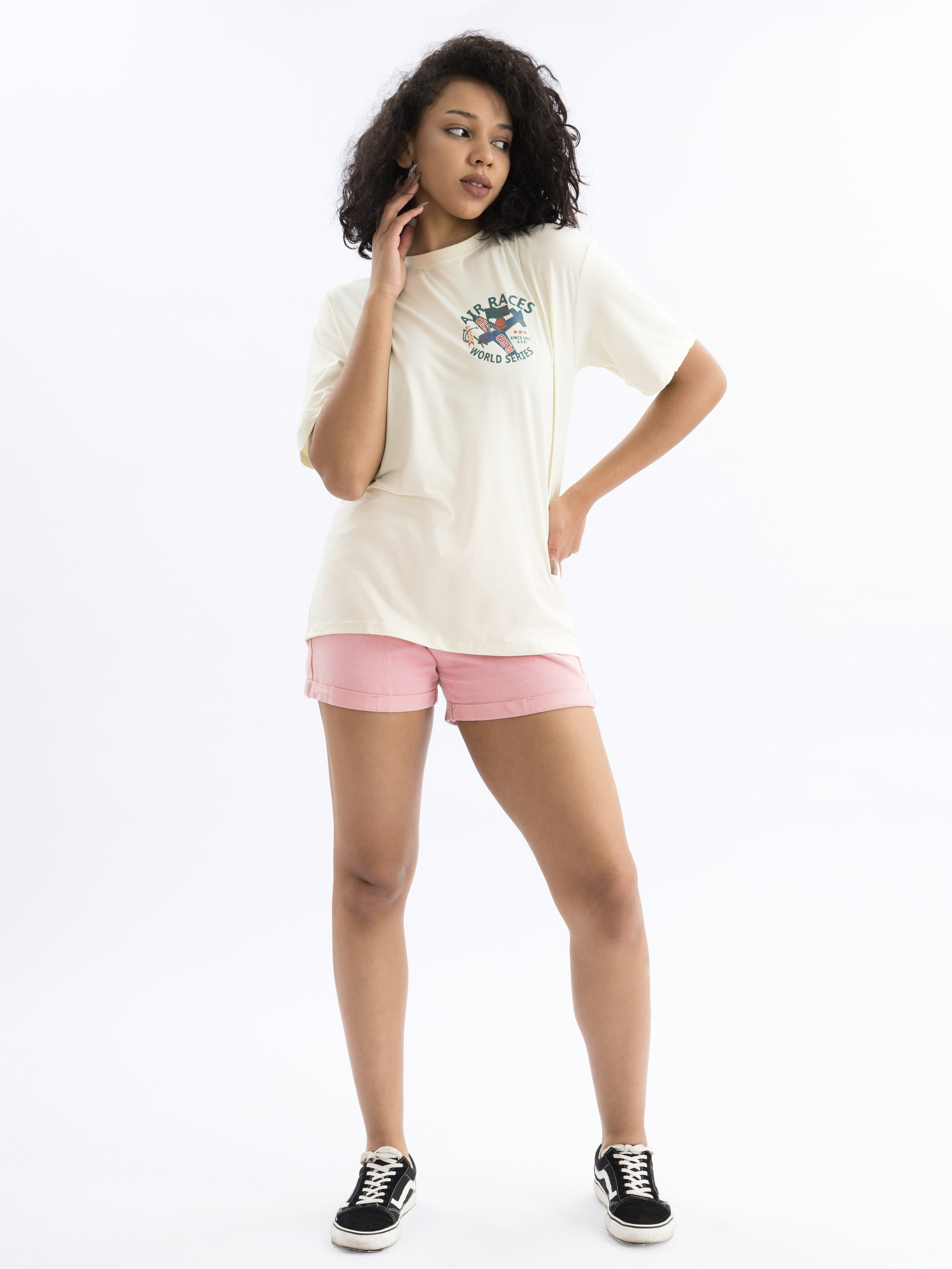 Одежда. Предметная фотосъемка в Алматы. Студия фото и видео съемки товаров