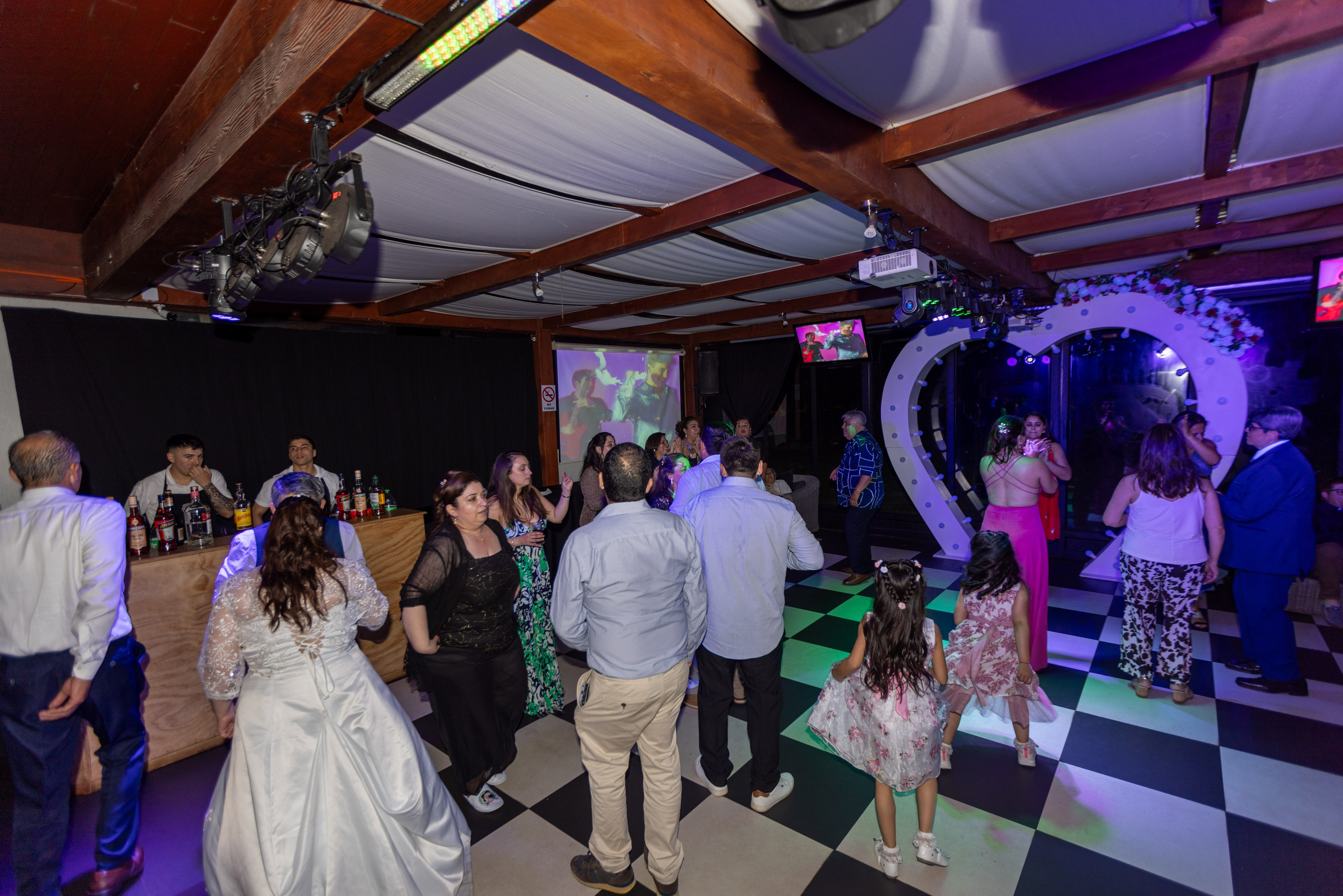 Cecilia y Patricio. Dinka & Emilio - El arte de preservar lo que no se repite