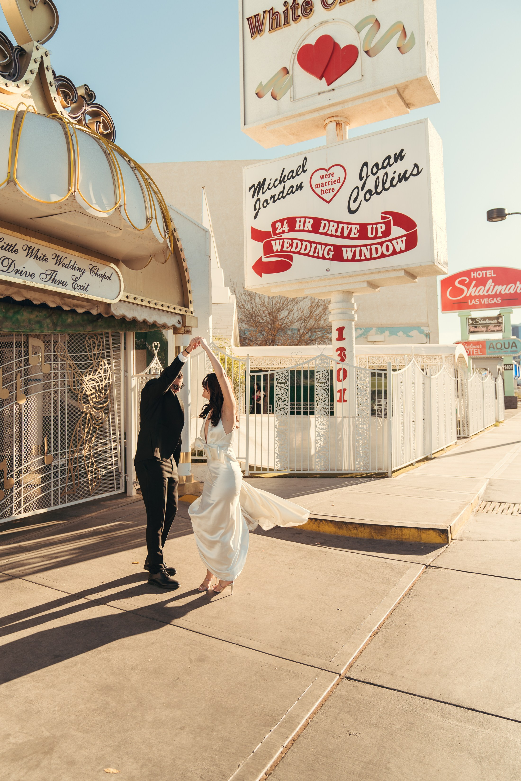 Zenaida&Eros. Wedding & elopement photographer Viktoriya Kravtsov. Las Vegas