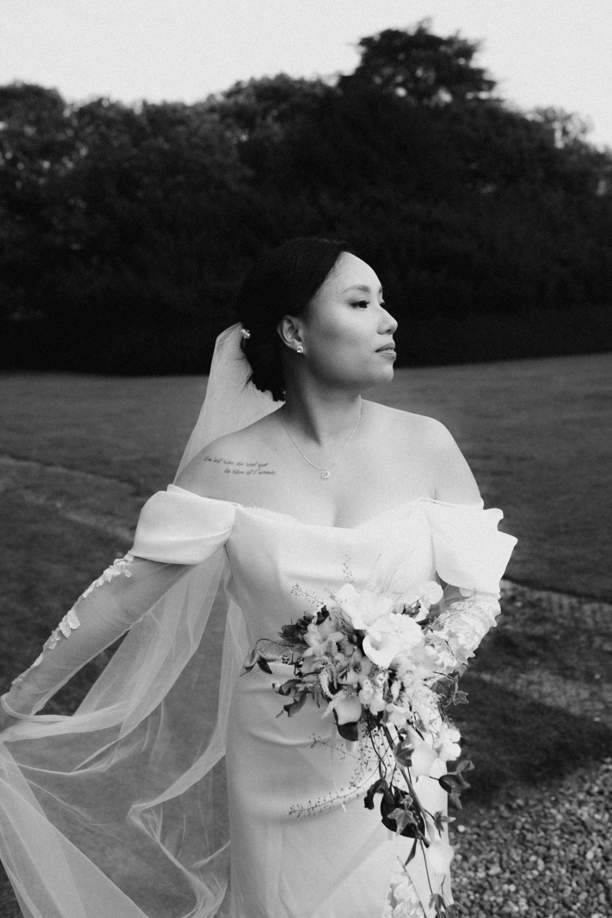Matthew and Trinh. Wedding and Portrait Photographer Evie Moon