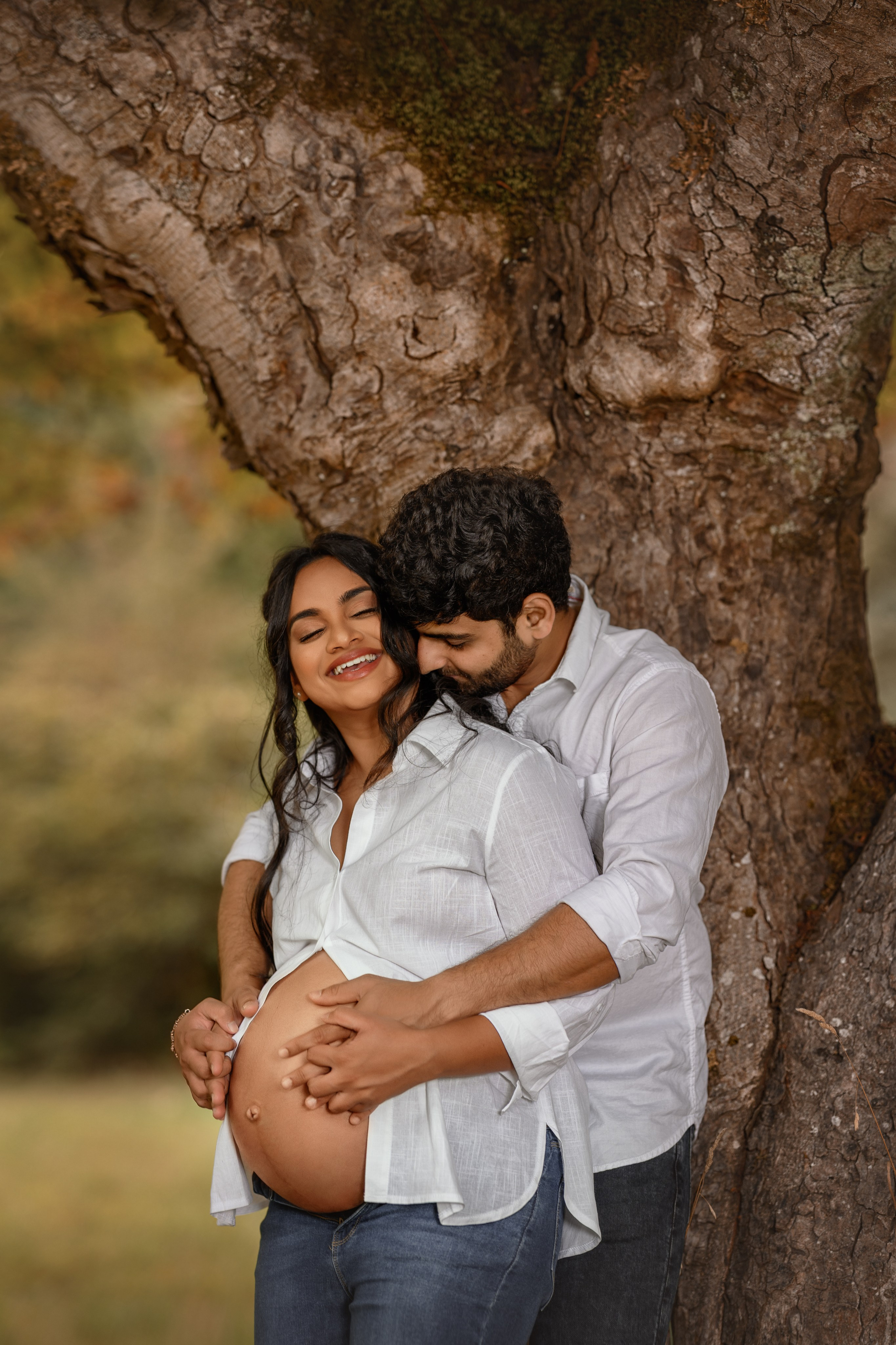 Grisha with her husband. Wedding & family photography in Seattle area. Helen Michelle photographer