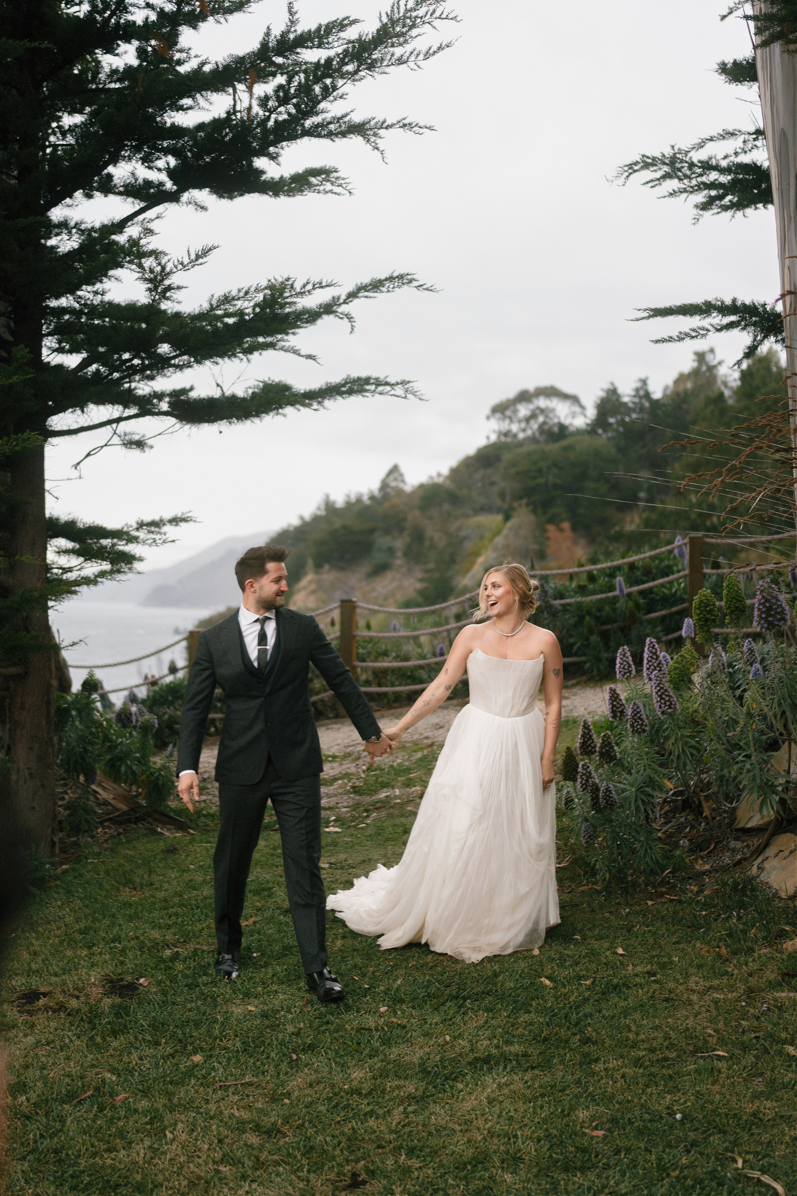 Wedding photographer Big Sur. Wedding Photography & Videography Team in California, Los Angeles, San Francisco, San Diego and Travel