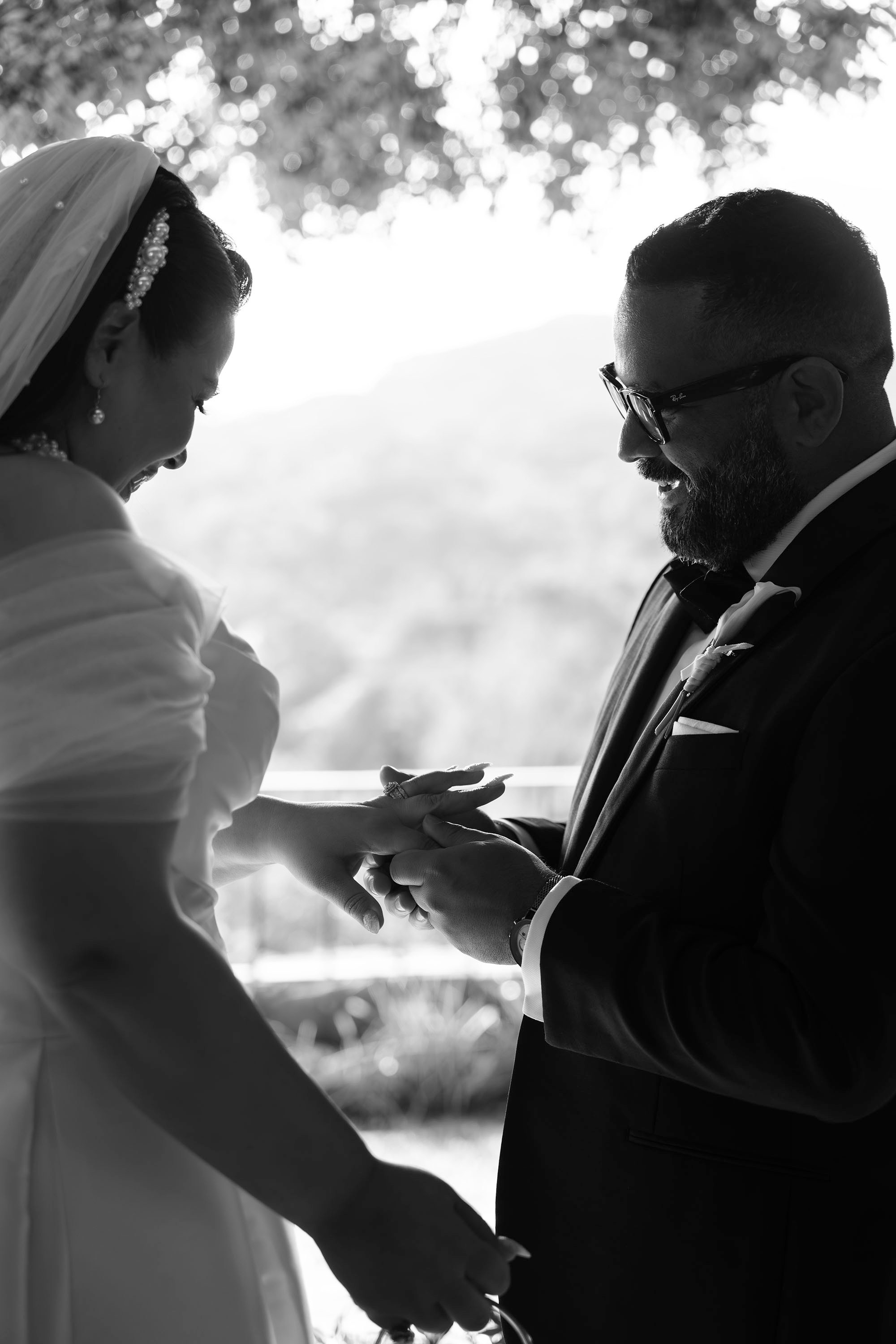 Donielle and Edwin. Fotógrafos de bodas de destino y creadores de contenido con base en España