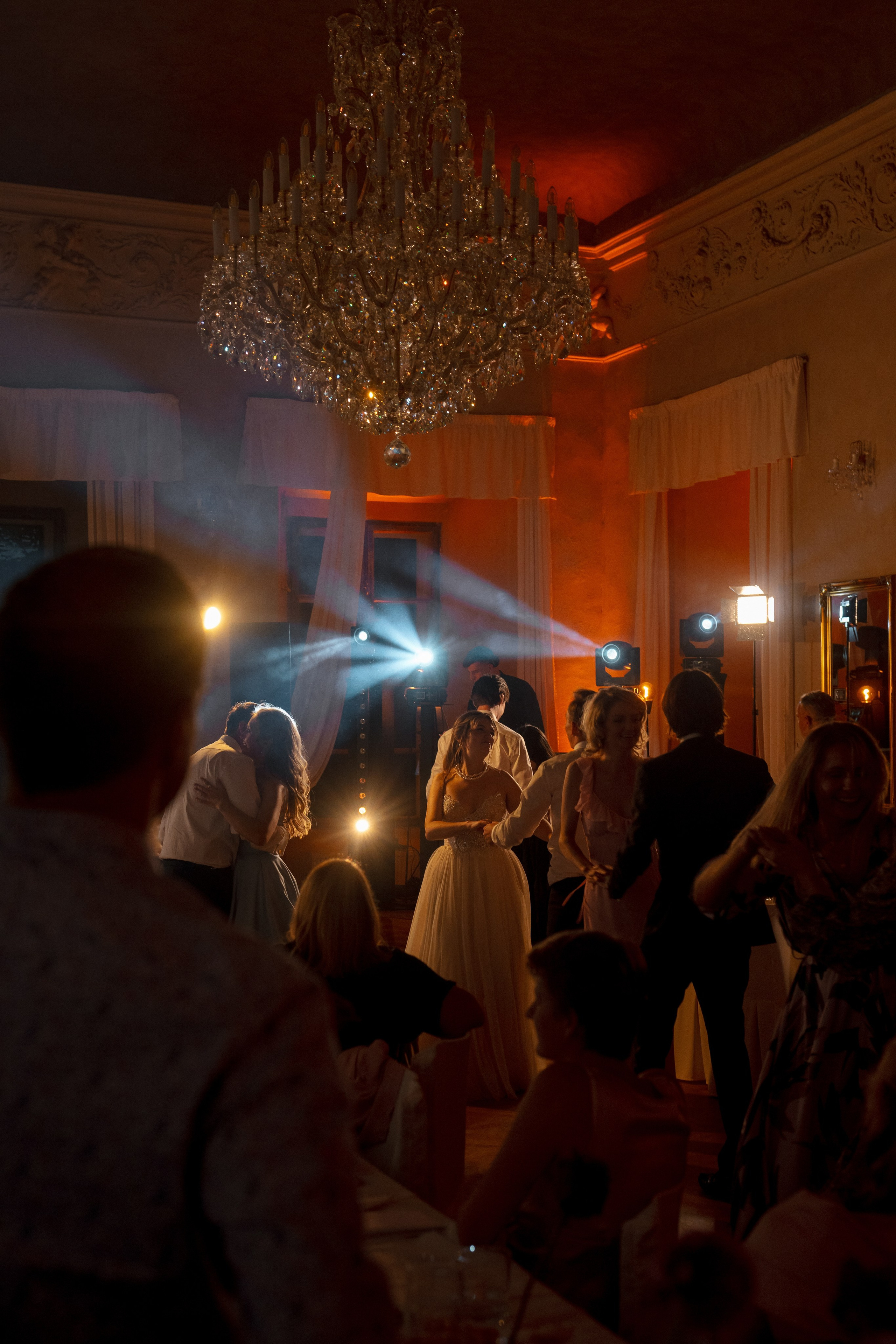 Elegance and Emotion: Shanna and Bartosz’s Wedding at Radic Castle. Raw Studio: Capturing Elegant weddings accross Europe