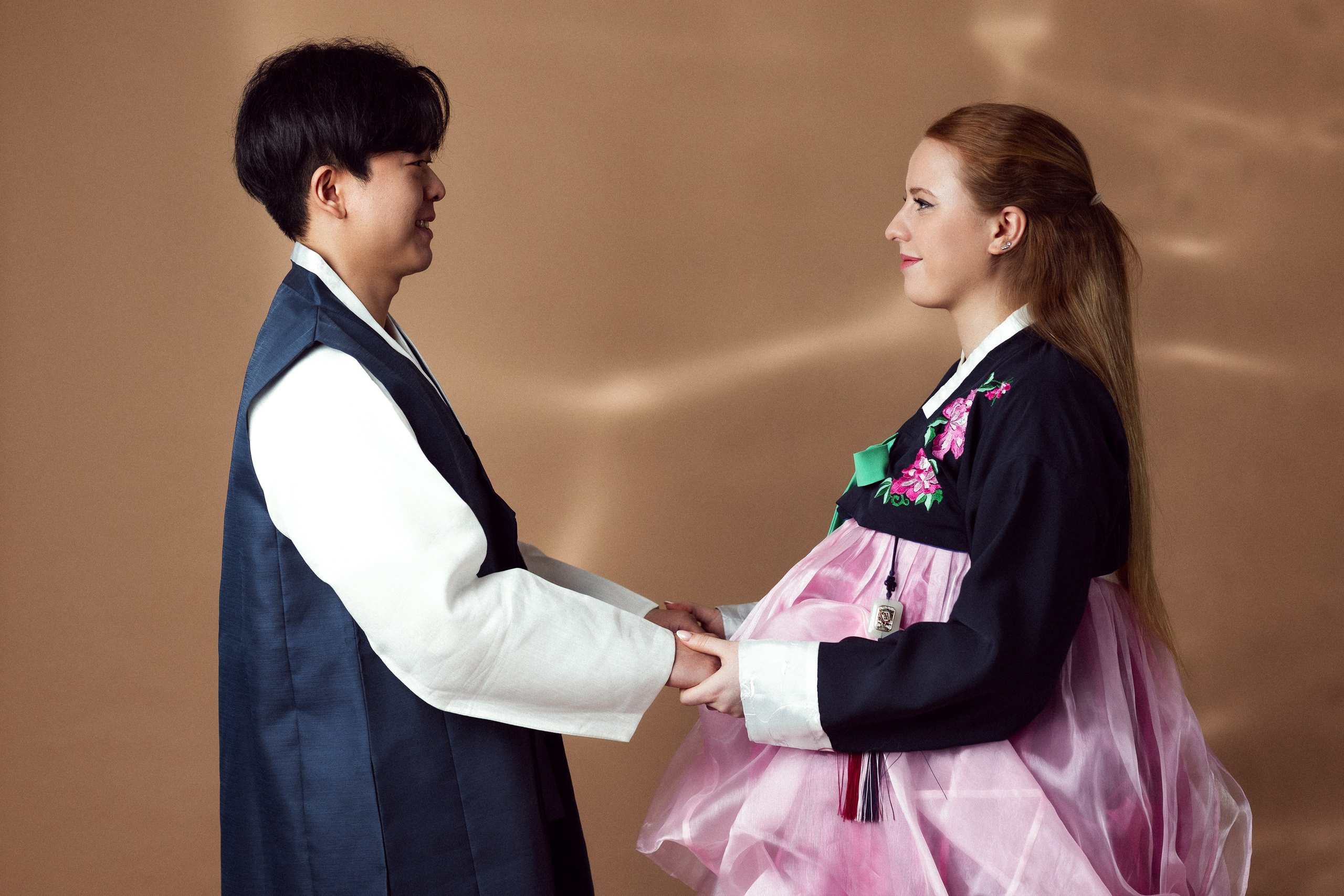 Karina & Hyunjin 20.04.2024. Portree- ja perefotograaf Anton Hansen Tallinnas, Eestis