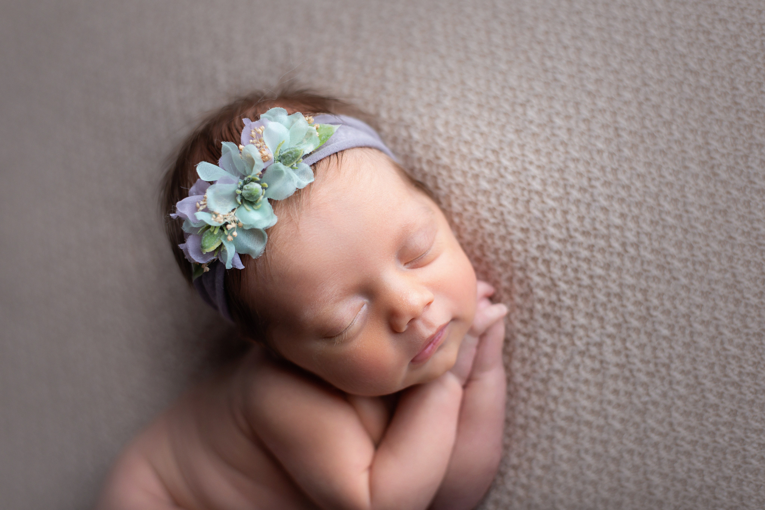 Vera 23 days. In-home newborn photography Raleigh & area Katya Kulikova